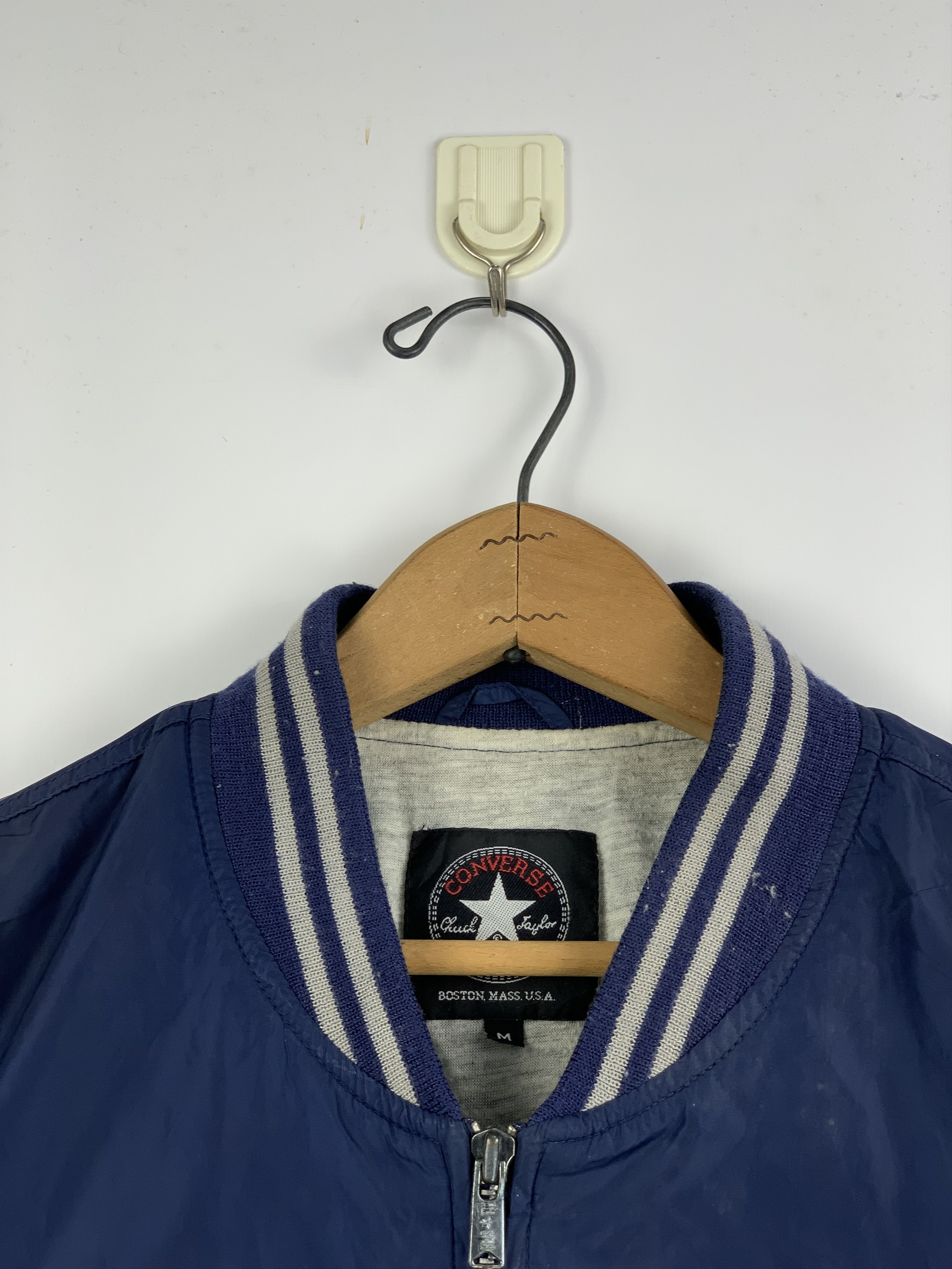 Converse Vintage Converse All Star Big Logo Bomber Jacket J1656 Size US M / EU 48-50 / 2 - 11 Thumbnail