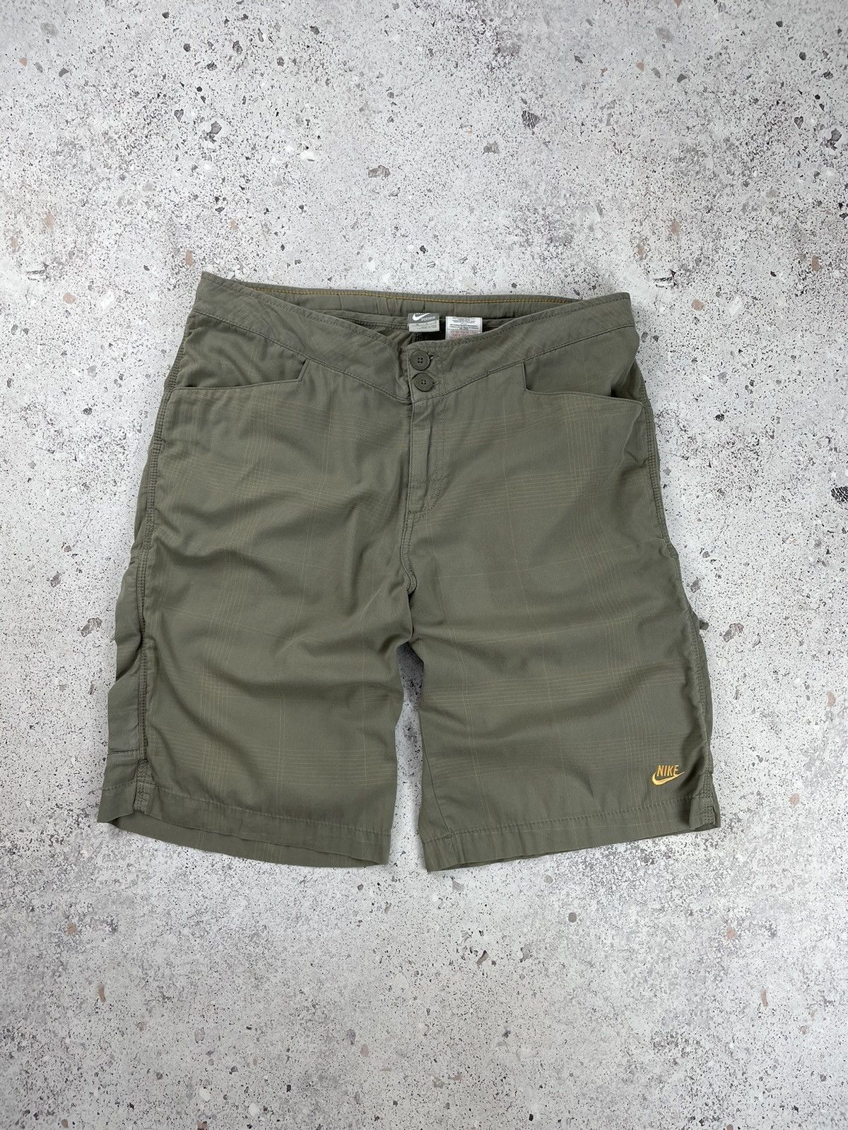 Nike × Vintage Y2k Vintage Nike Cargo Shorts Size 36 Size US 36 / EU 52 - 1 Thumbnail