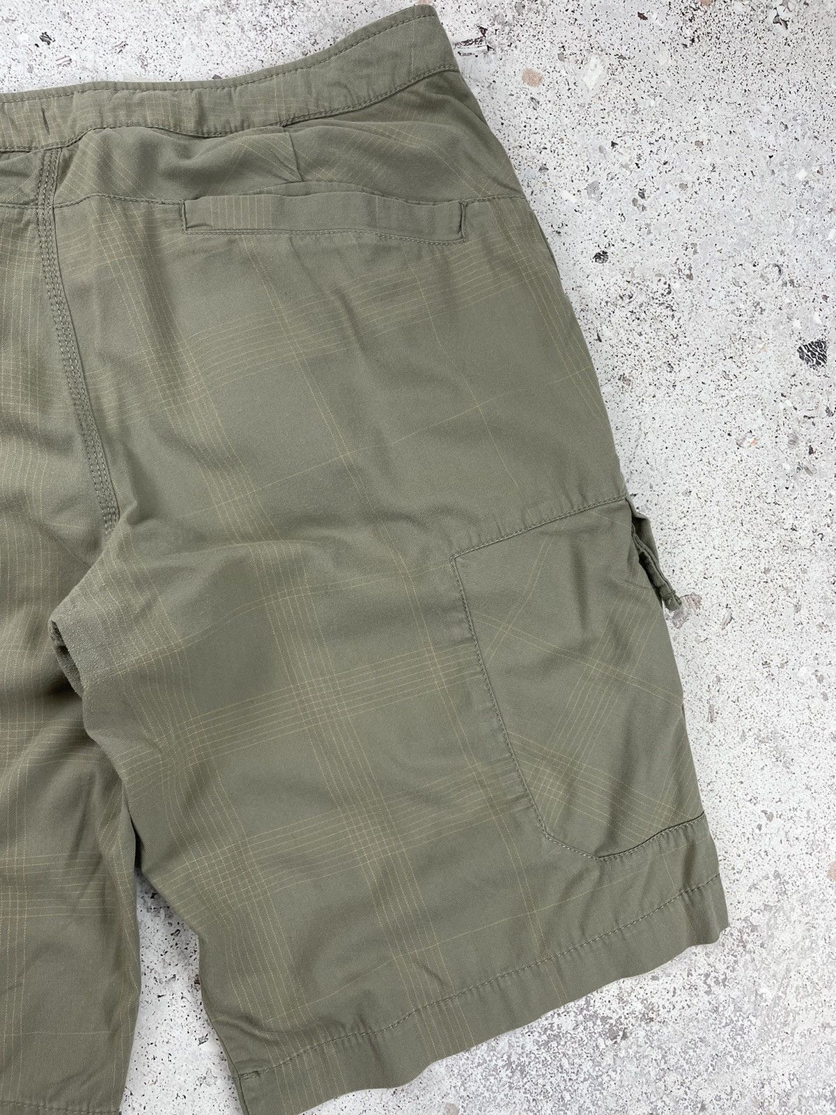 Nike × Vintage Y2k Vintage Nike Cargo Shorts Size 36 Size US 36 / EU 52 - 8 Thumbnail