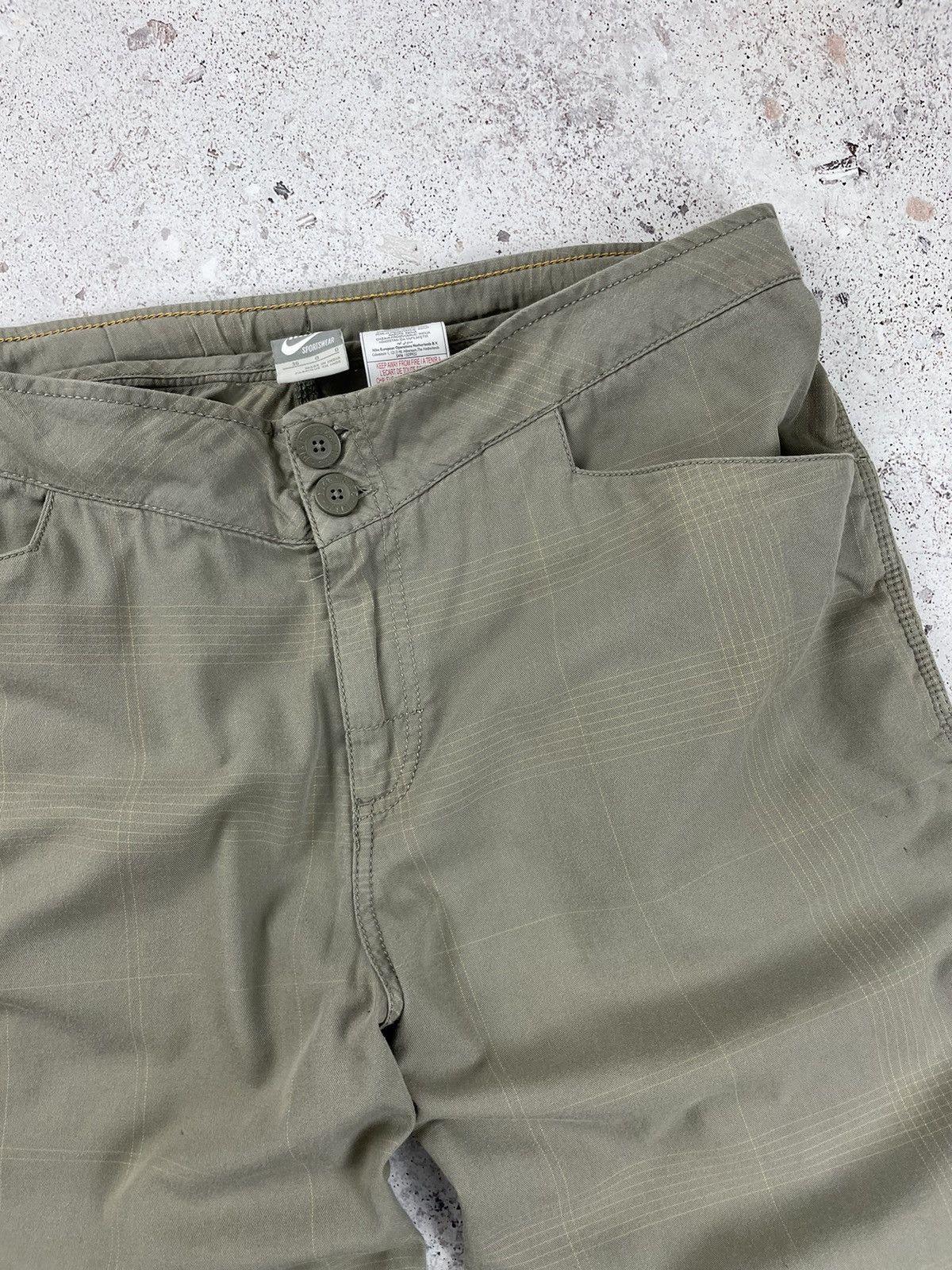 Nike × Vintage Y2k Vintage Nike Cargo Shorts Size 36 Size US 36 / EU 52 - 2 Thumbnail