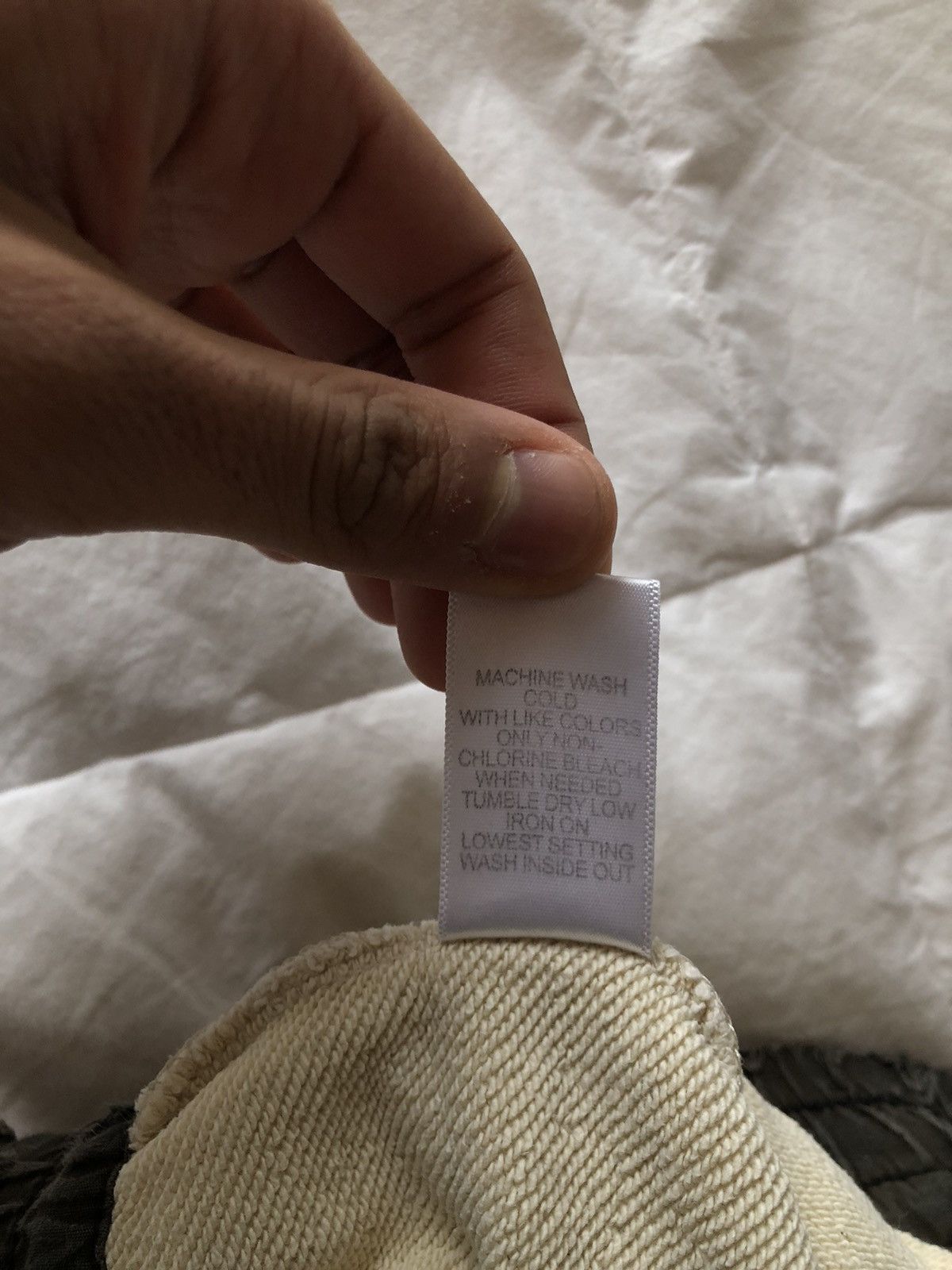 Fear of God OG Fear of God Essentials Cream Logo Shorts Size US 38 / EU 54 - 7 Thumbnail