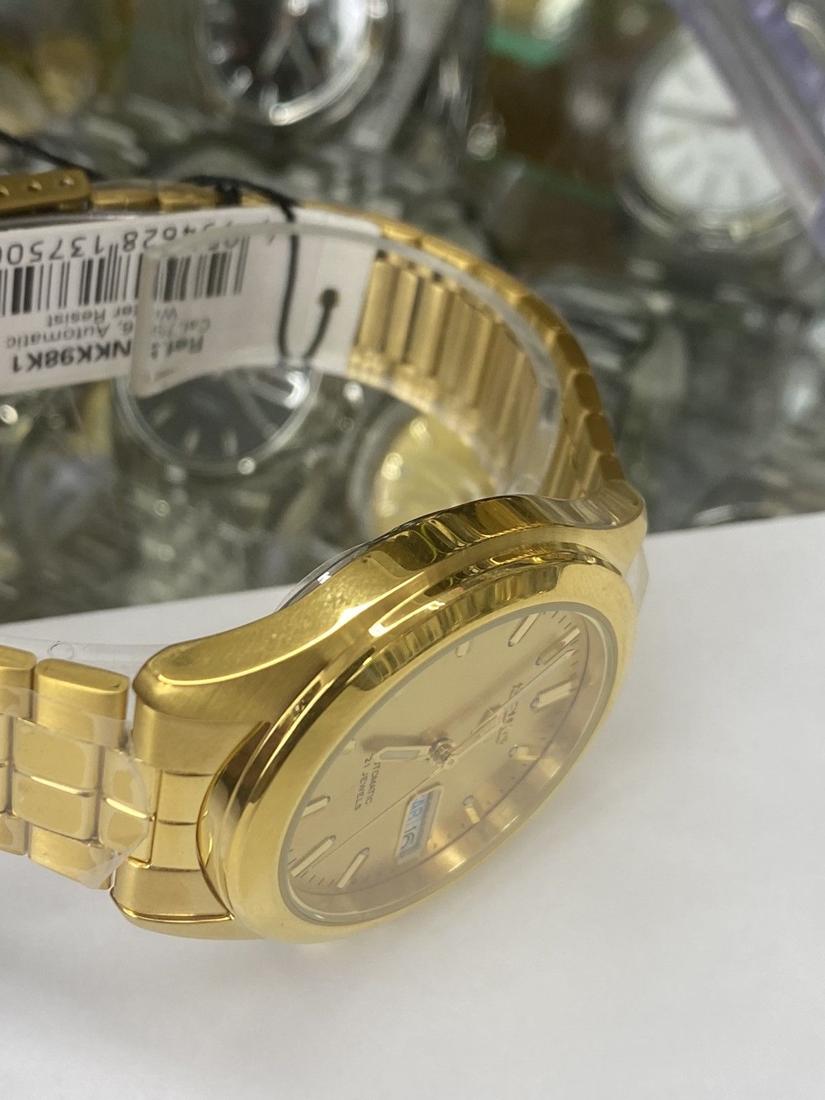 Seiko Seiko Men's Seiko 5 Automatic Gold Dial Size 40 - 4 Thumbnail