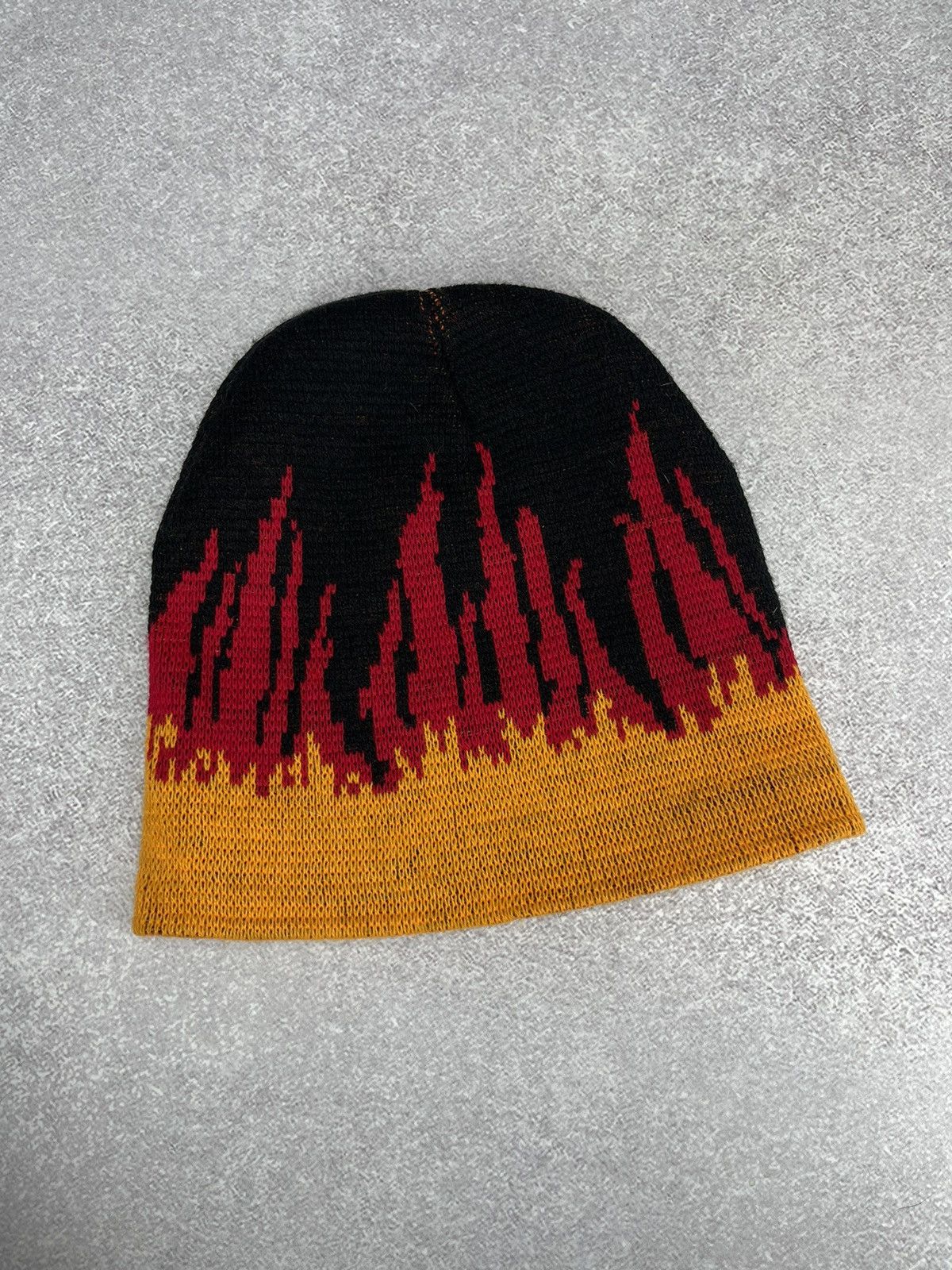 Vintage Vintage Fire Flame Hat Beanie Y2K Size ONE SIZE - 4 Thumbnail