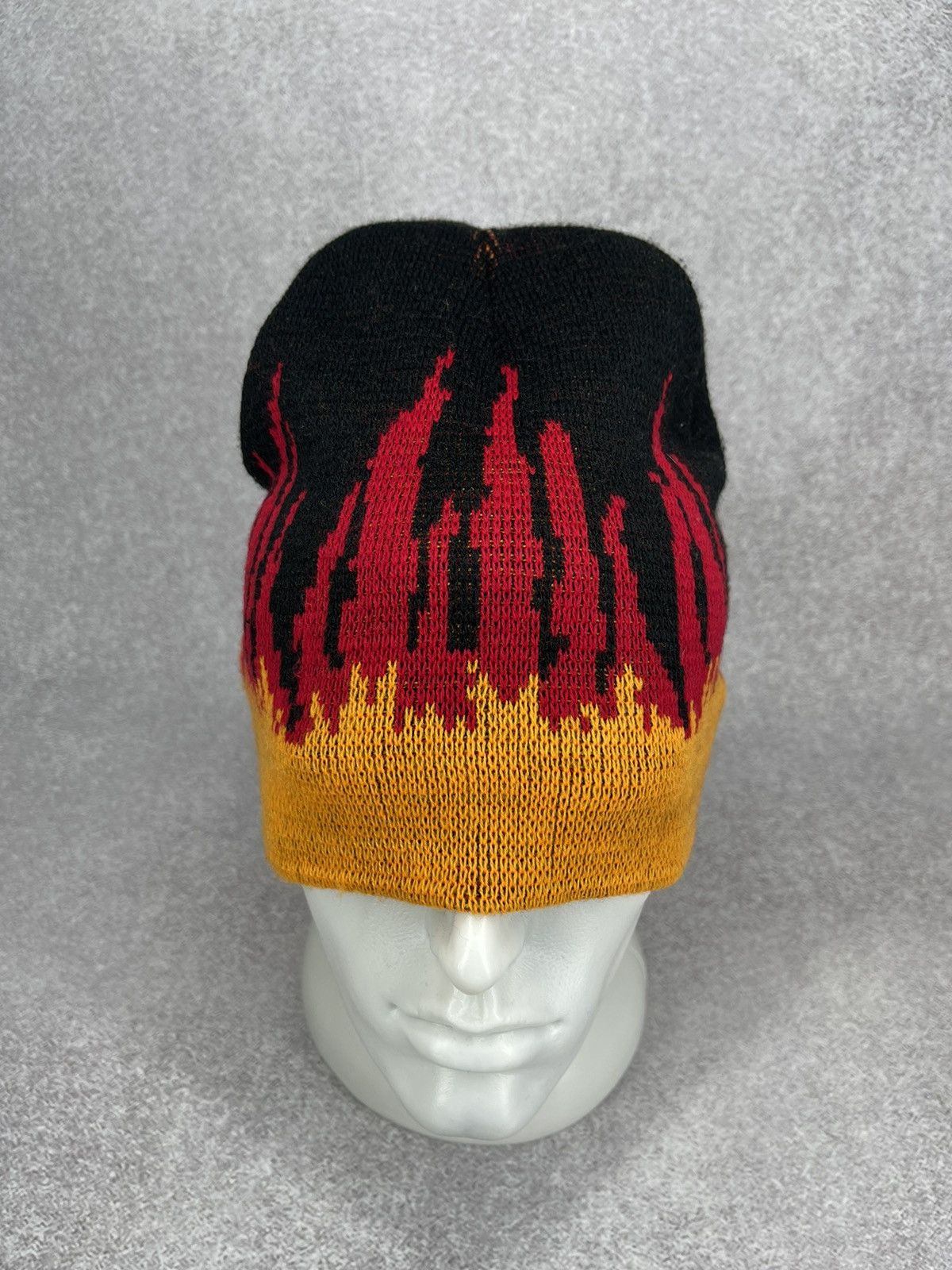 Vintage Vintage Fire Flame Hat Beanie Y2K Size ONE SIZE - 2 Thumbnail