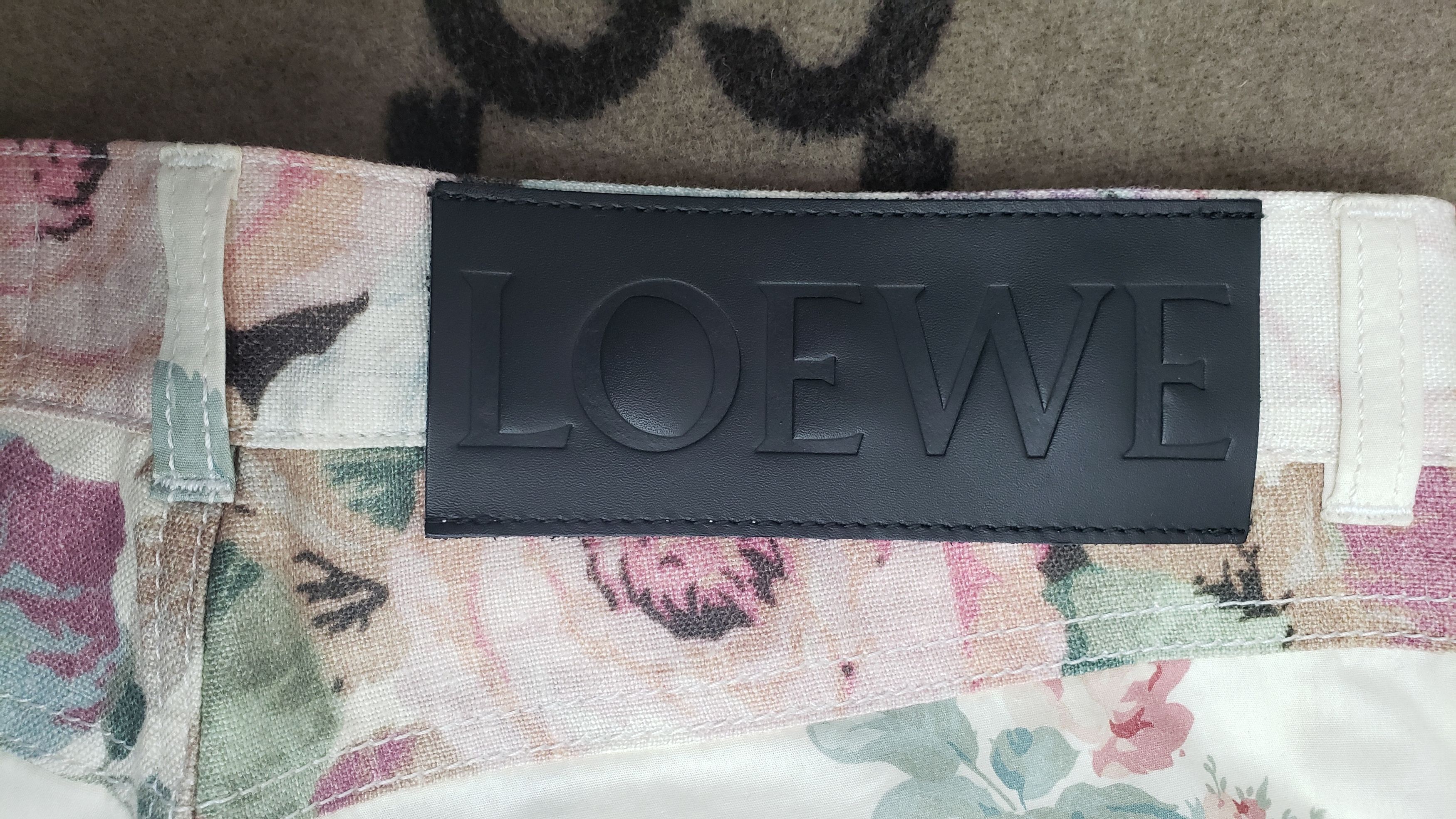 Loewe Loewe off white multi roses five pocket jeans Size US 30 / EU 46 - 12 Thumbnail
