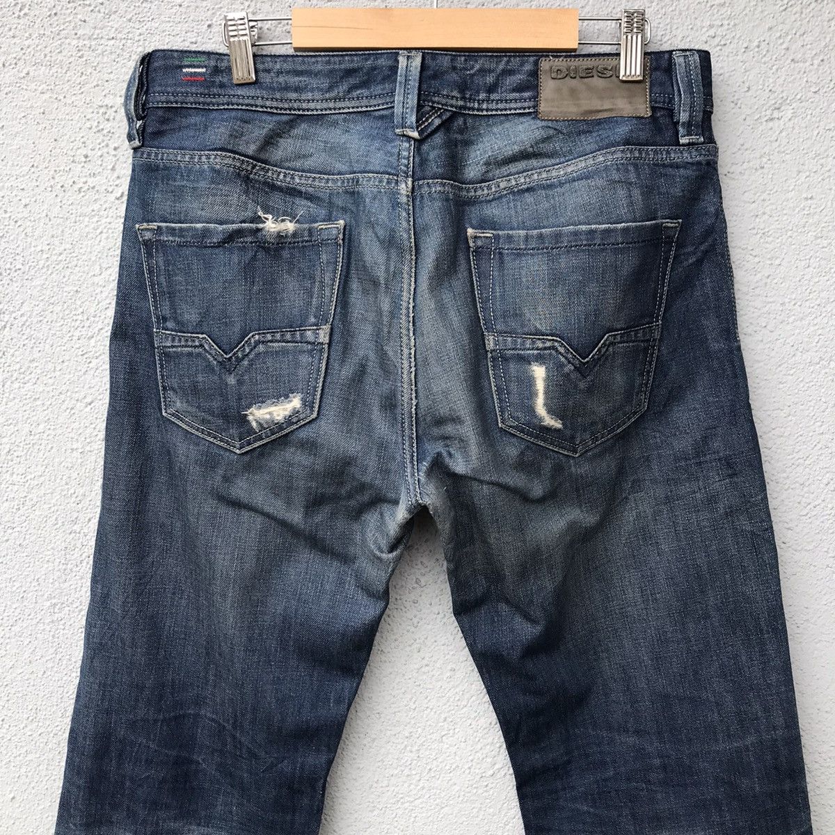 Diesel Vintage Diesel Denim Italy Distressed Jeans Pants Size US 33 - 23 Thumbnail
