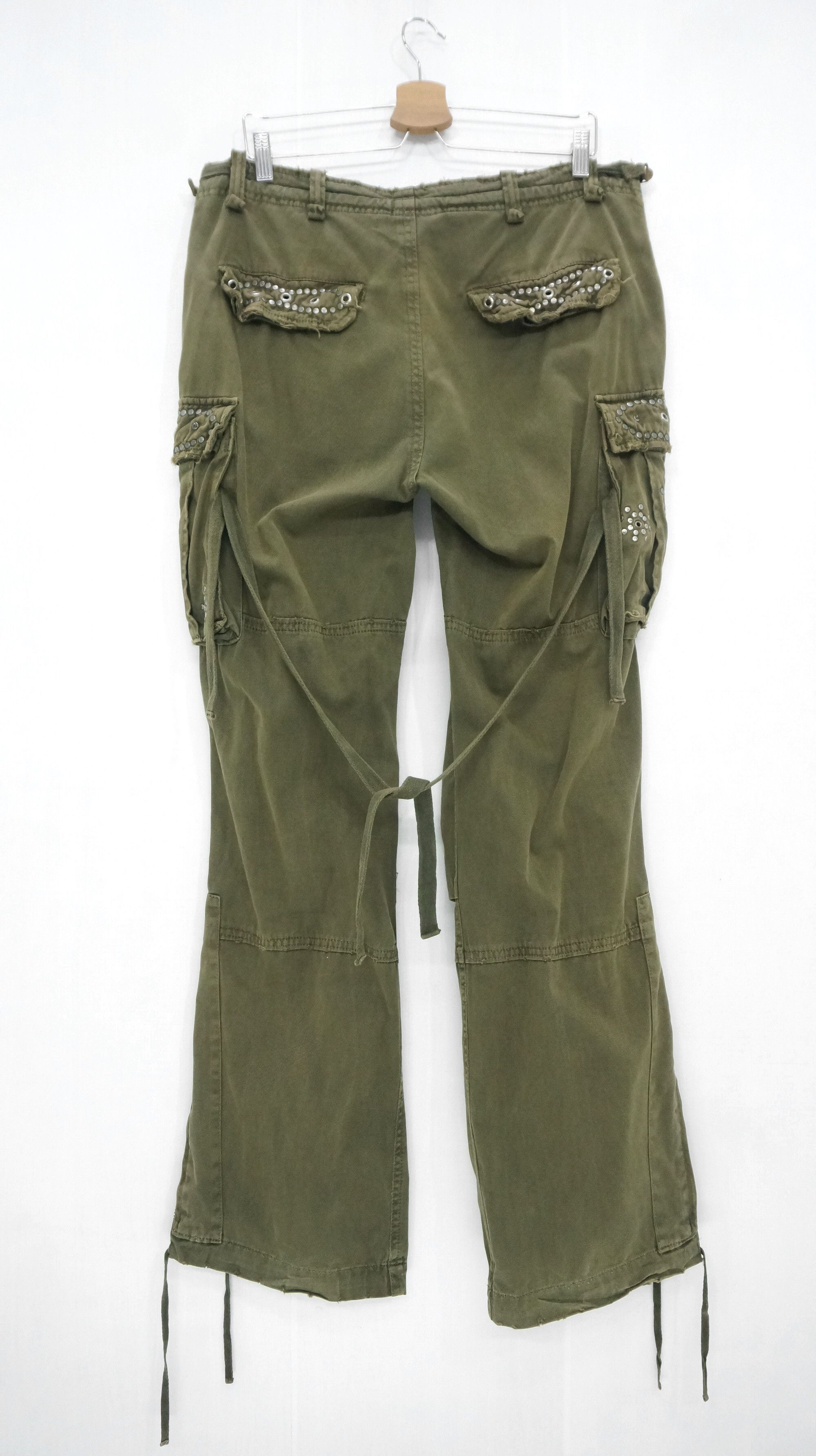 Japanese Brand Vintage🔥 MANGROVE Japan Distressed Studded Cargo Pant Size US 34 / EU 50 - 3 Thumbnail