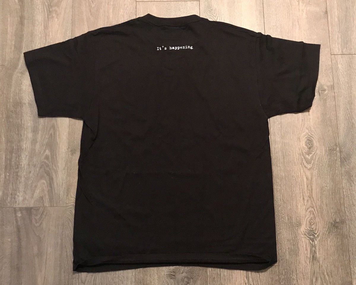 Vintage VTG 2002 M Night Shayamalan Signs Movie Promo Tee Size US L / EU 52-54 / 3 - 2 Thumbnail