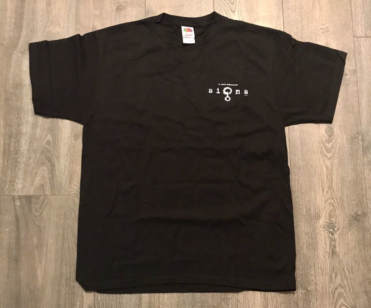 Vintage VTG 2002 M Night Shayamalan Signs Movie Promo Tee Size US L / EU 52-54 / 3 - 1 Thumbnail