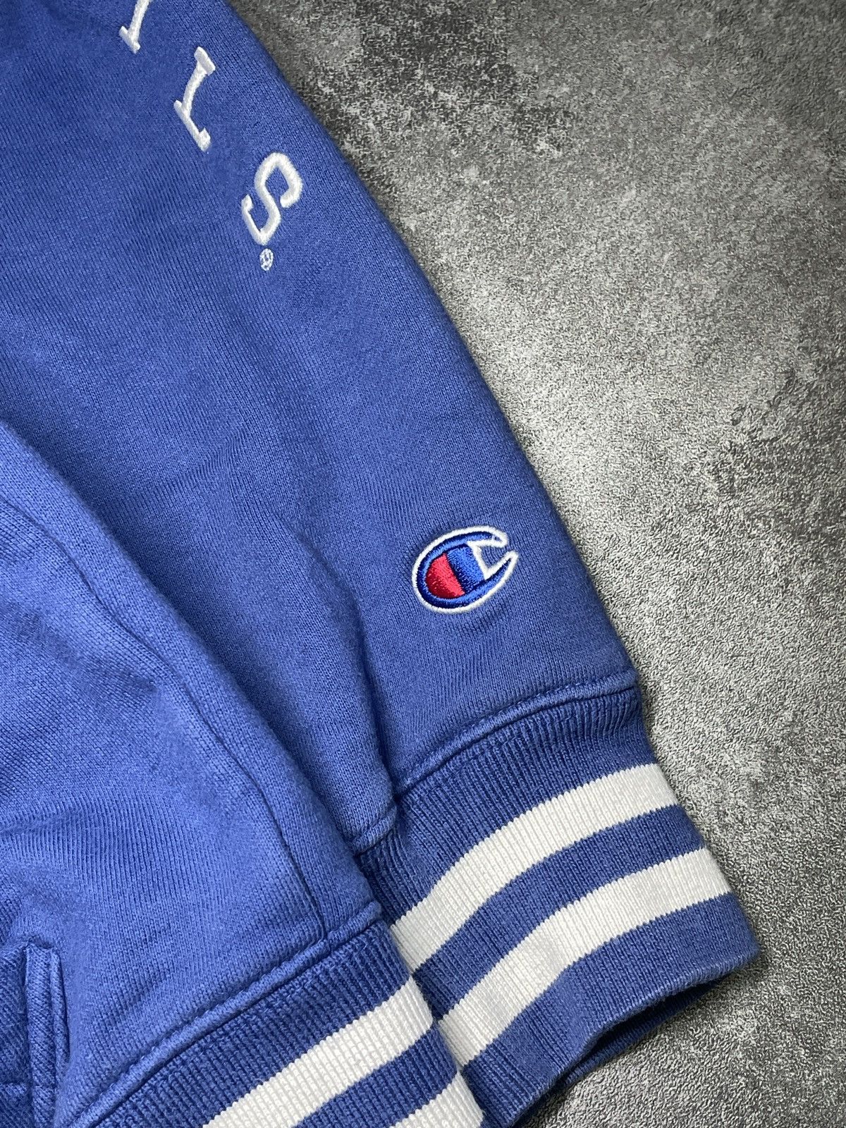 Champion RARE💥Vintage Champion Sweatshirt Spellout Streetwear Rare Size US L / EU 52-54 / 3 - 4 Thumbnail