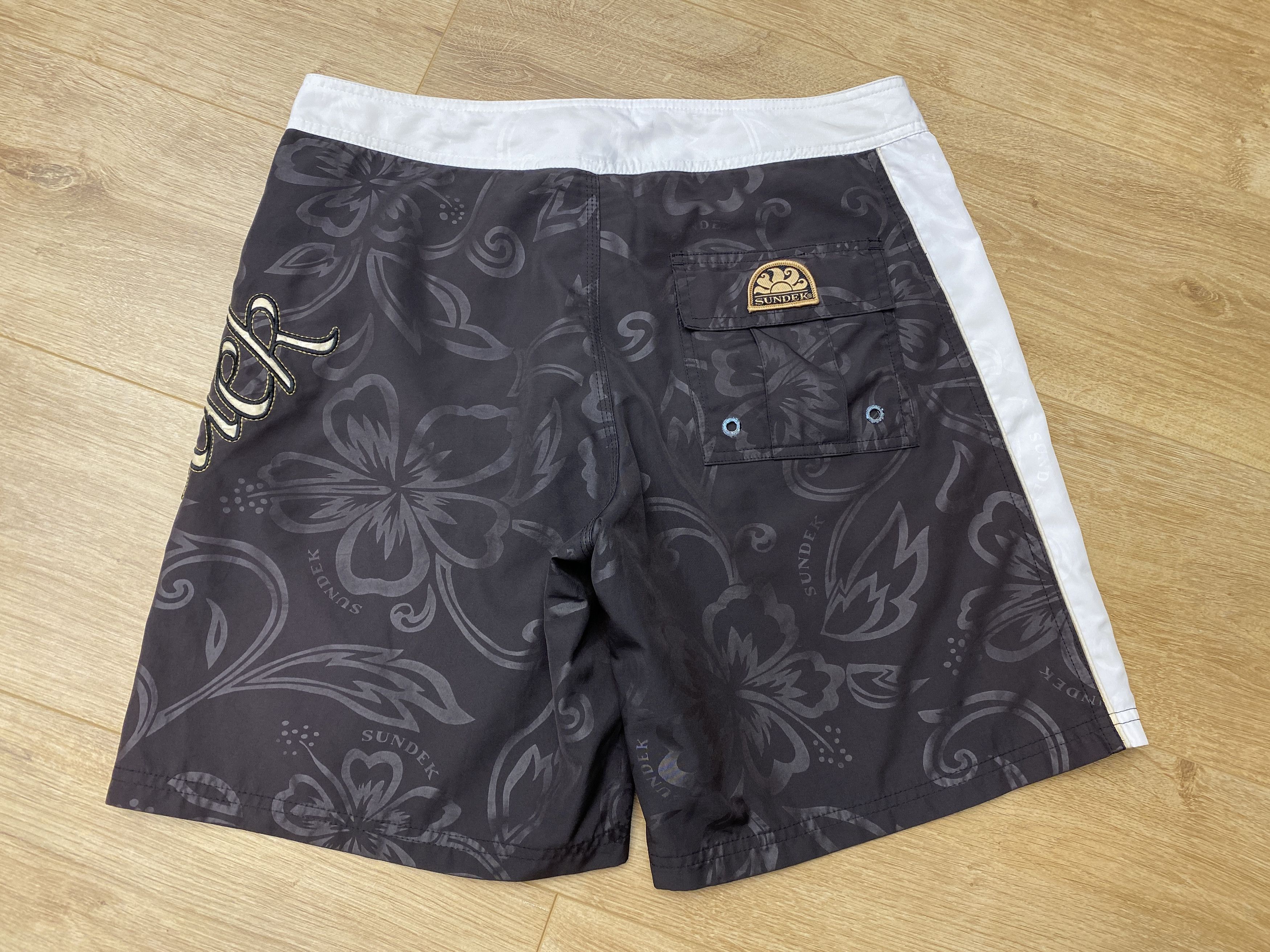 Sundek 50th Anniversary Sundek 32 Floral Shorts Trunks Size 32 S M Size US 32 / EU 48 - 3 Thumbnail