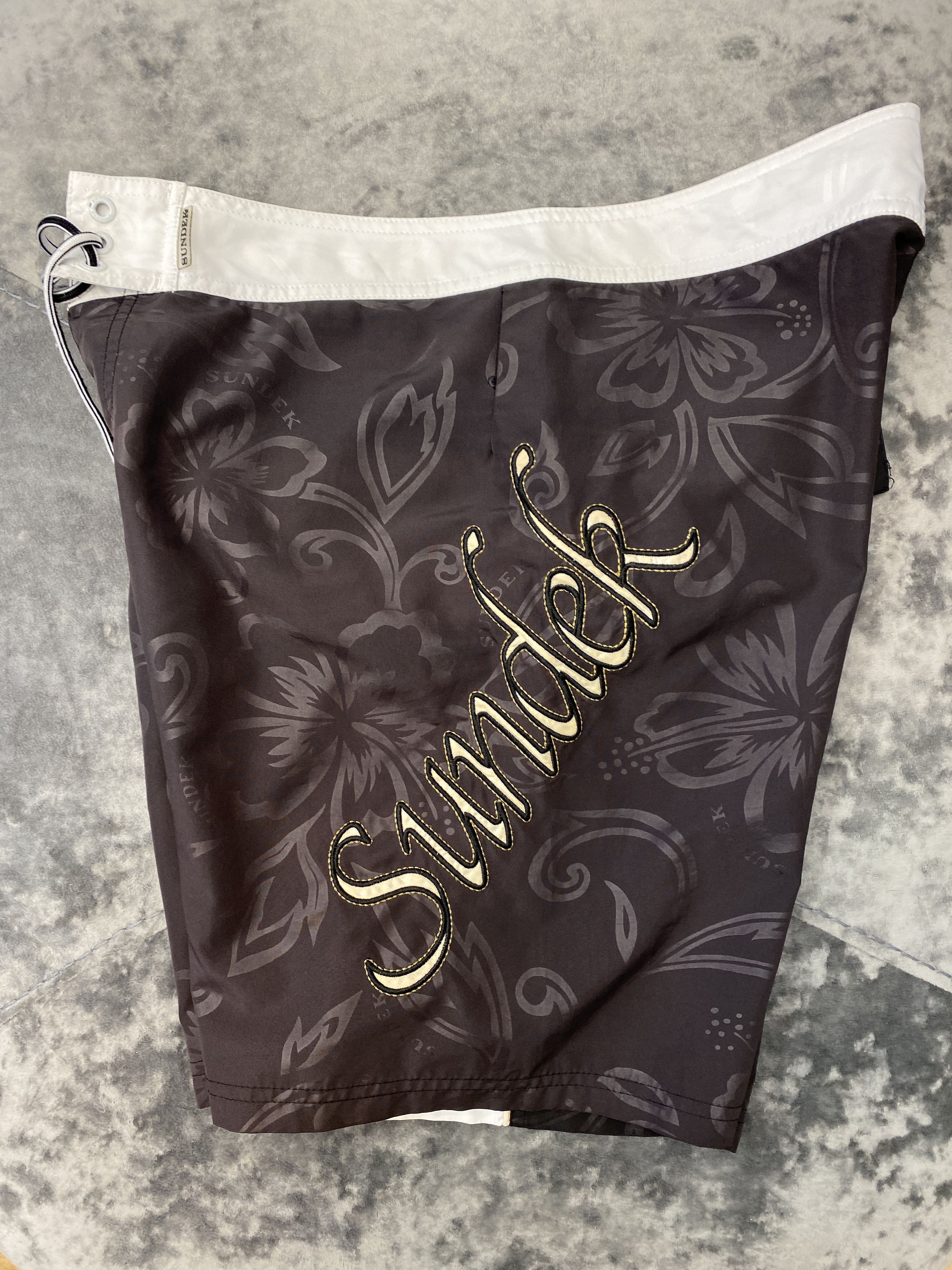 Sundek 50th Anniversary Sundek 32 Floral Shorts Trunks Size 32 S M Size US 32 / EU 48 - 1 Thumbnail
