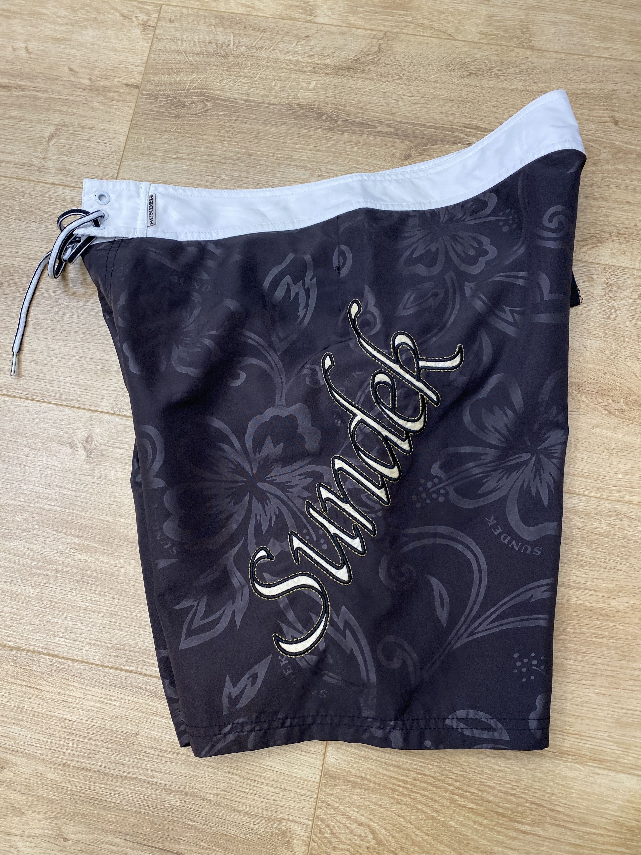 Sundek 50th Anniversary Sundek 32 Floral Shorts Trunks Size 32 S M Size US 32 / EU 48 - 9 Thumbnail