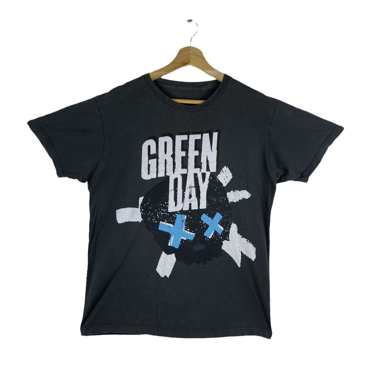Band Tees OFFER 🔥 Vintage Y2K Greenday Skulls Band Tees T Shirt Size US M / EU 48-50 / 2 - 1 Thumbnail