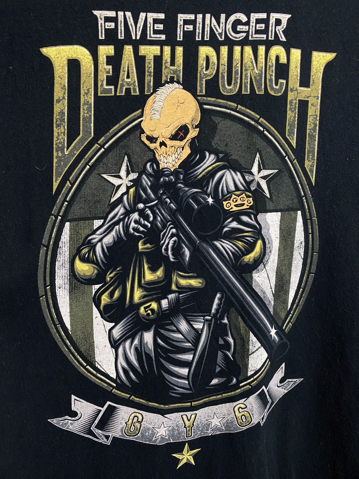 Band Tees Vintage Five Finger Death punch band rock tee Size US M / EU 48-50 / 2 - 3 Thumbnail