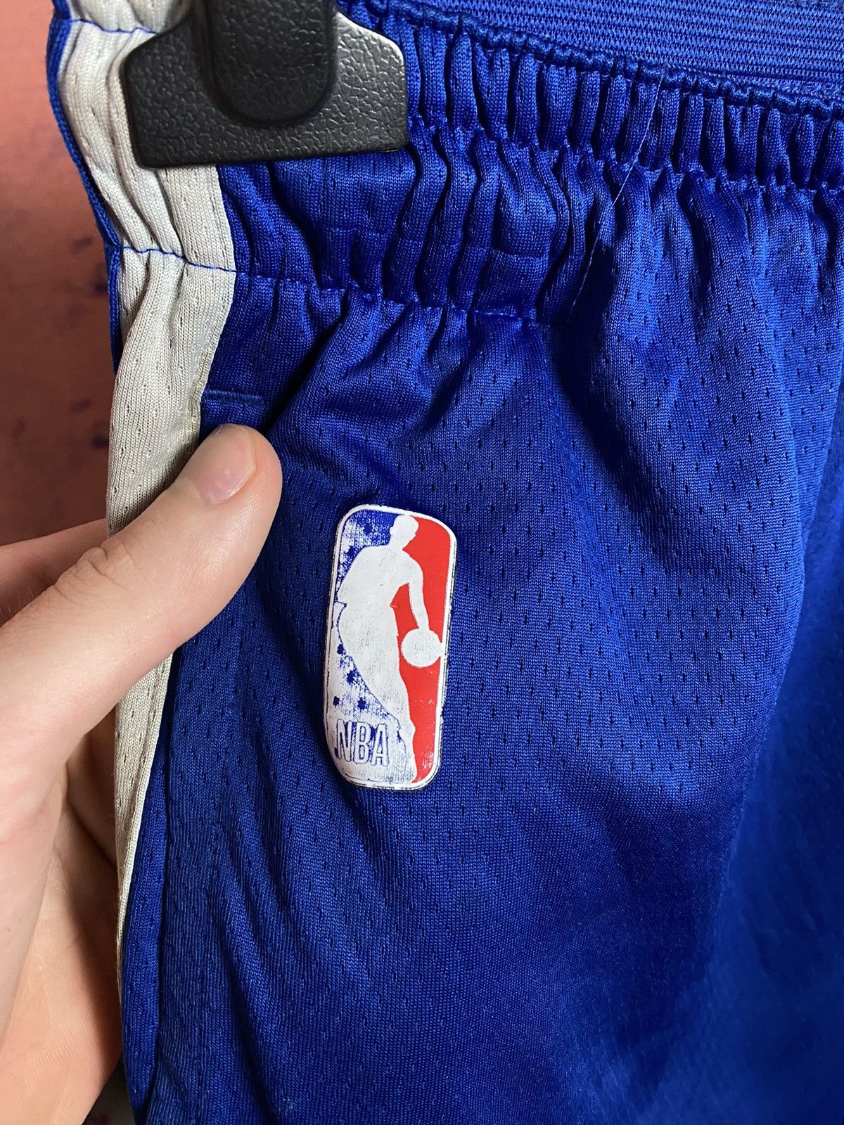 NBA Vintage Nike golden state warriors NBA shorts Size US 34 / EU 50 - 3 Thumbnail