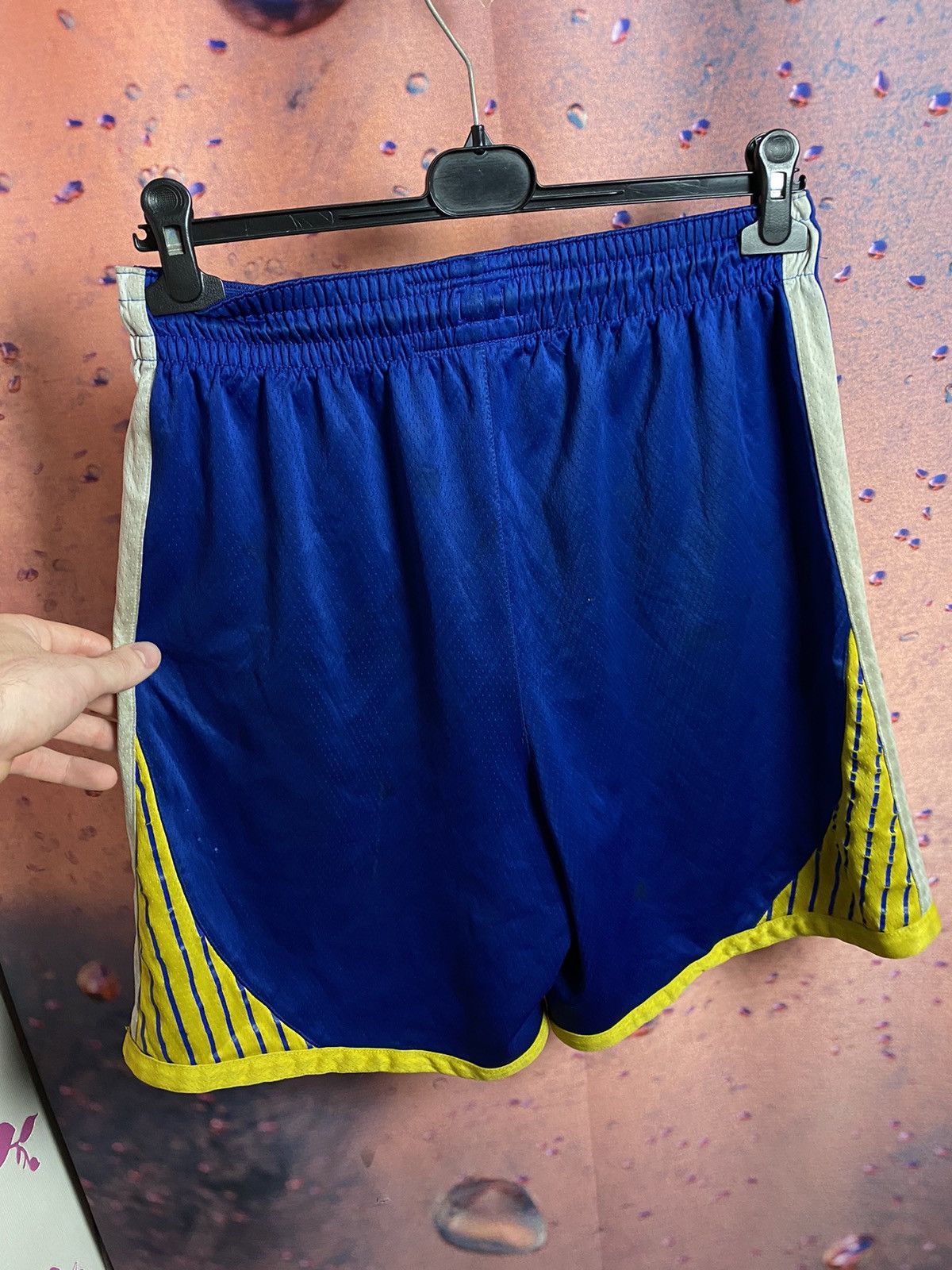 NBA Vintage Nike golden state warriors NBA shorts Size US 34 / EU 50 - 5 Thumbnail
