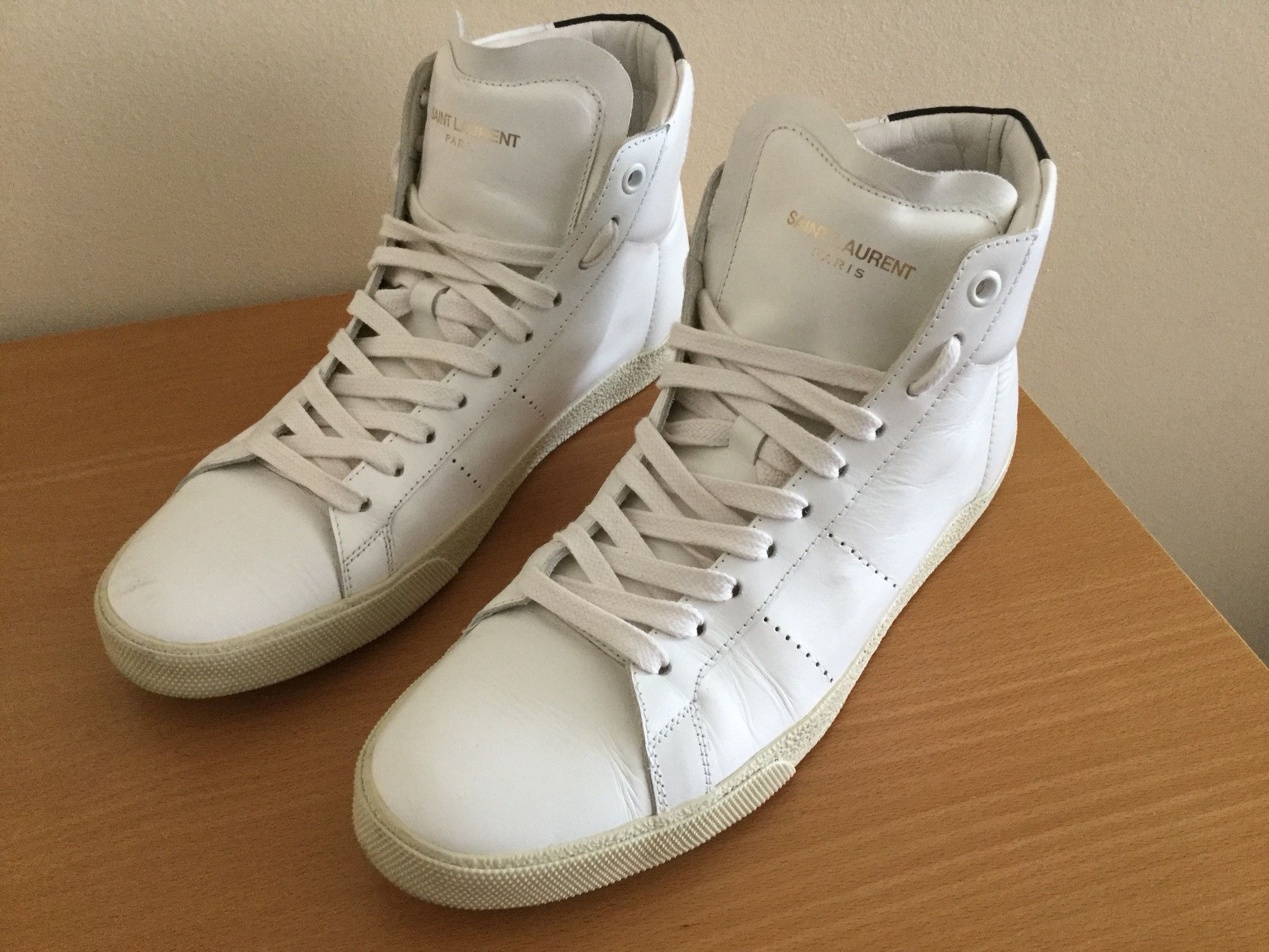 SAINT LAURENT PARIS｜SNEAKERS (818135 00N00 1000) Saint Laurent Paris Saint Laurent High Top Sneakers SL/06M