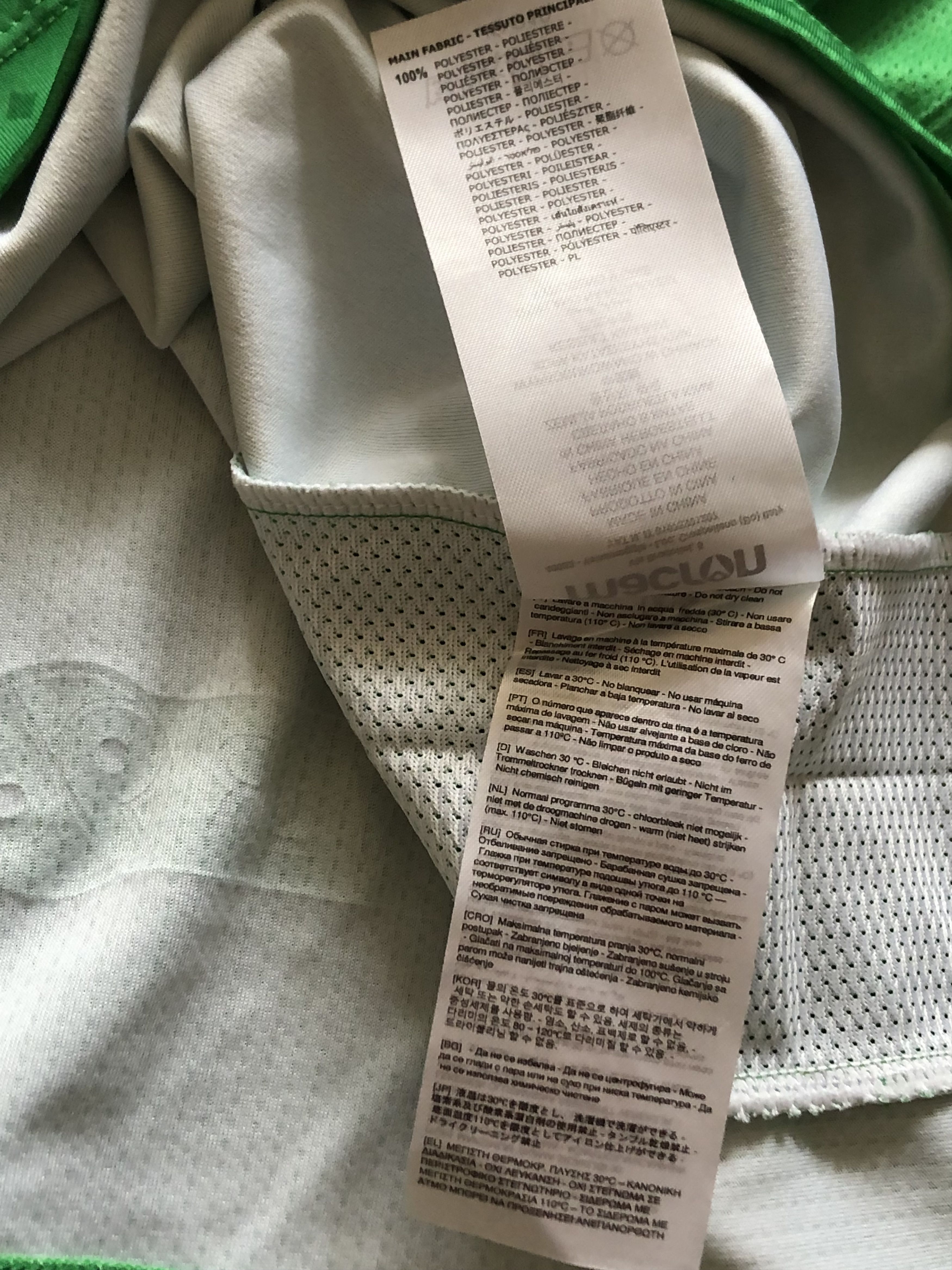 Macron Hannover 96 football shirt 2020 Soccer Tee Y2K Sport Hype Size US XL / EU 56 / 4 - 11 Thumbnail