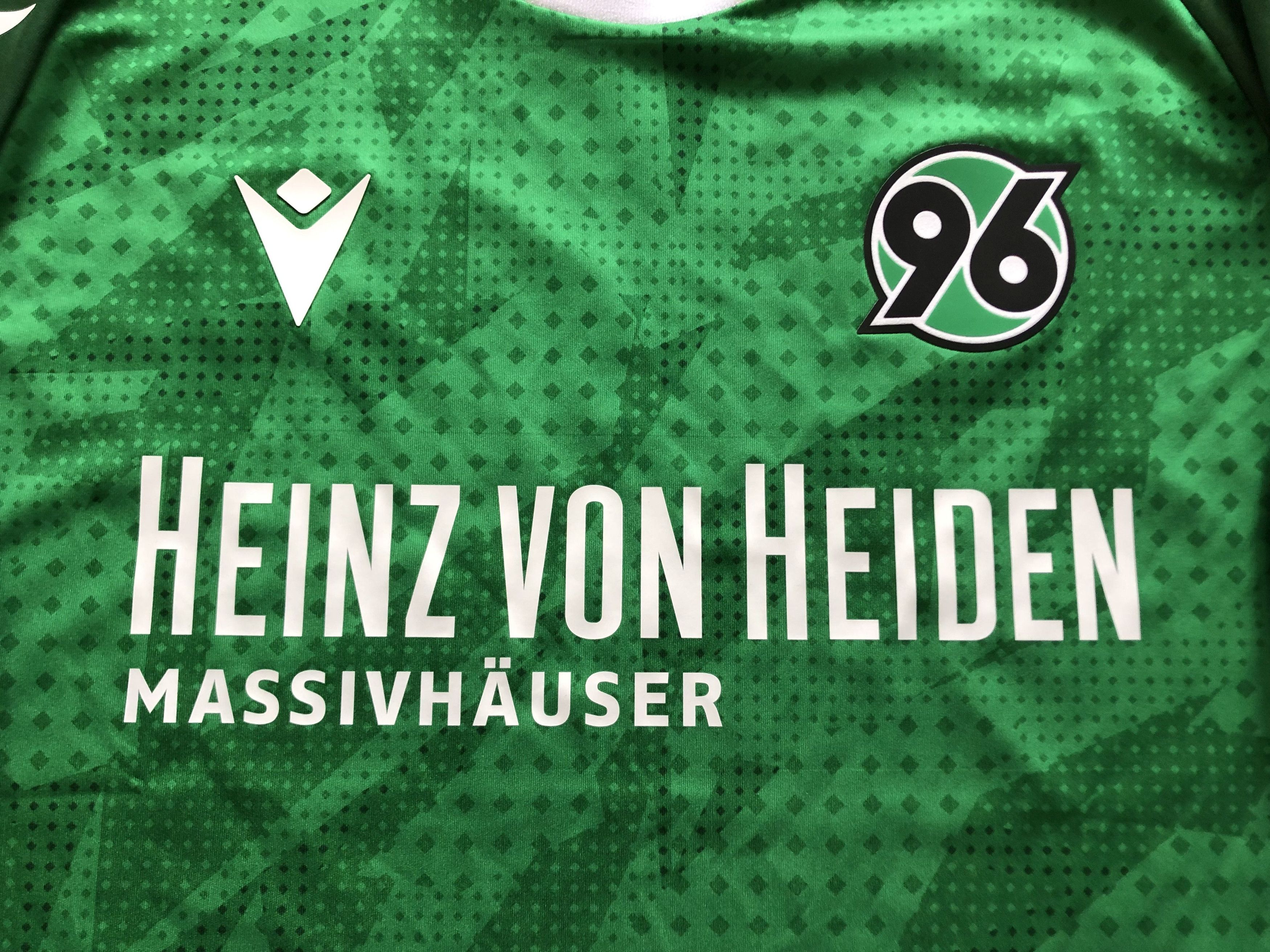 Macron Hannover 96 football shirt 2020 Soccer Tee Y2K Sport Hype Size US XL / EU 56 / 4 - 3 Thumbnail