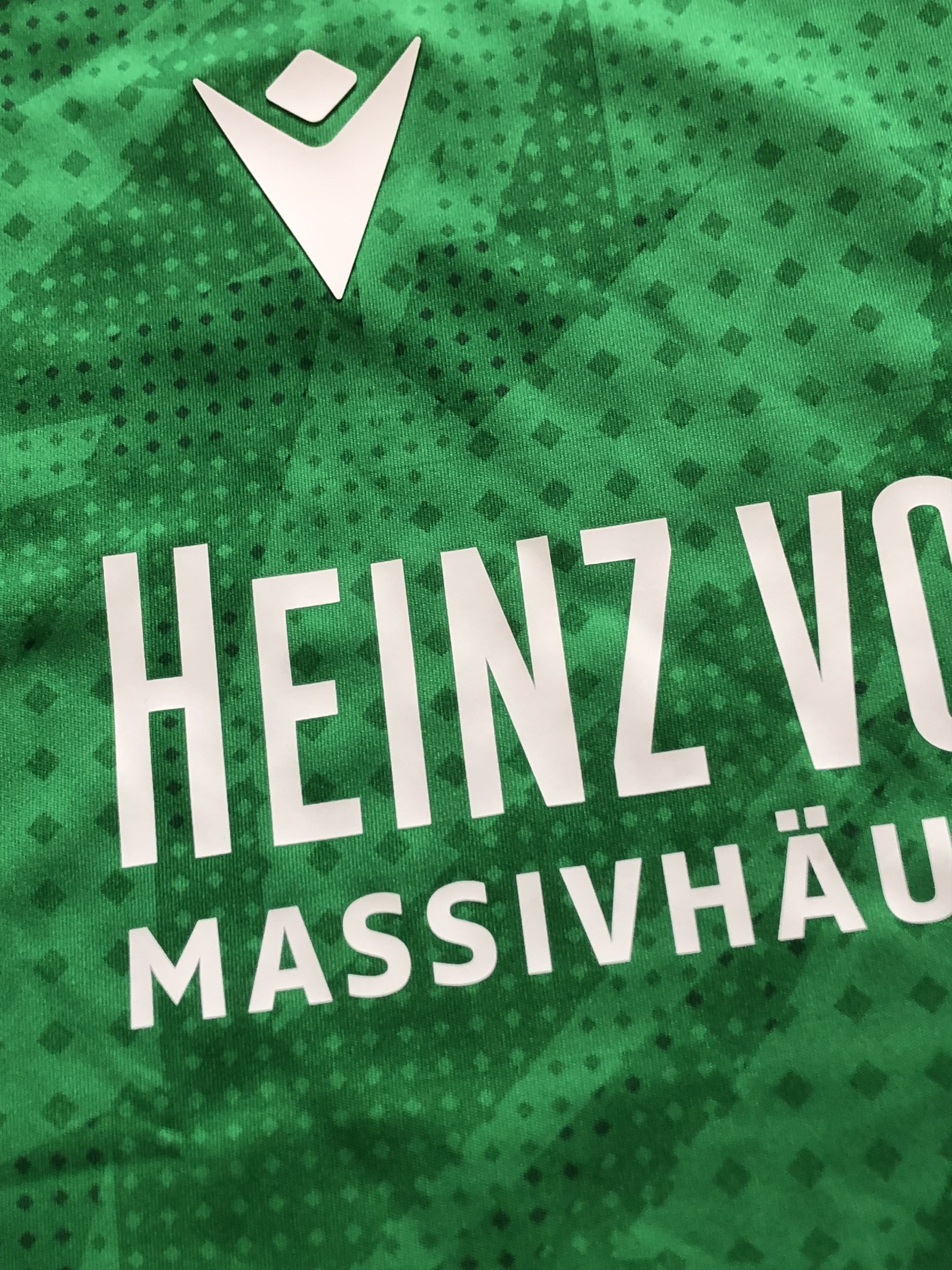 Macron Hannover 96 football shirt 2020 Soccer Tee Y2K Sport Hype Size US XL / EU 56 / 4 - 6 Thumbnail
