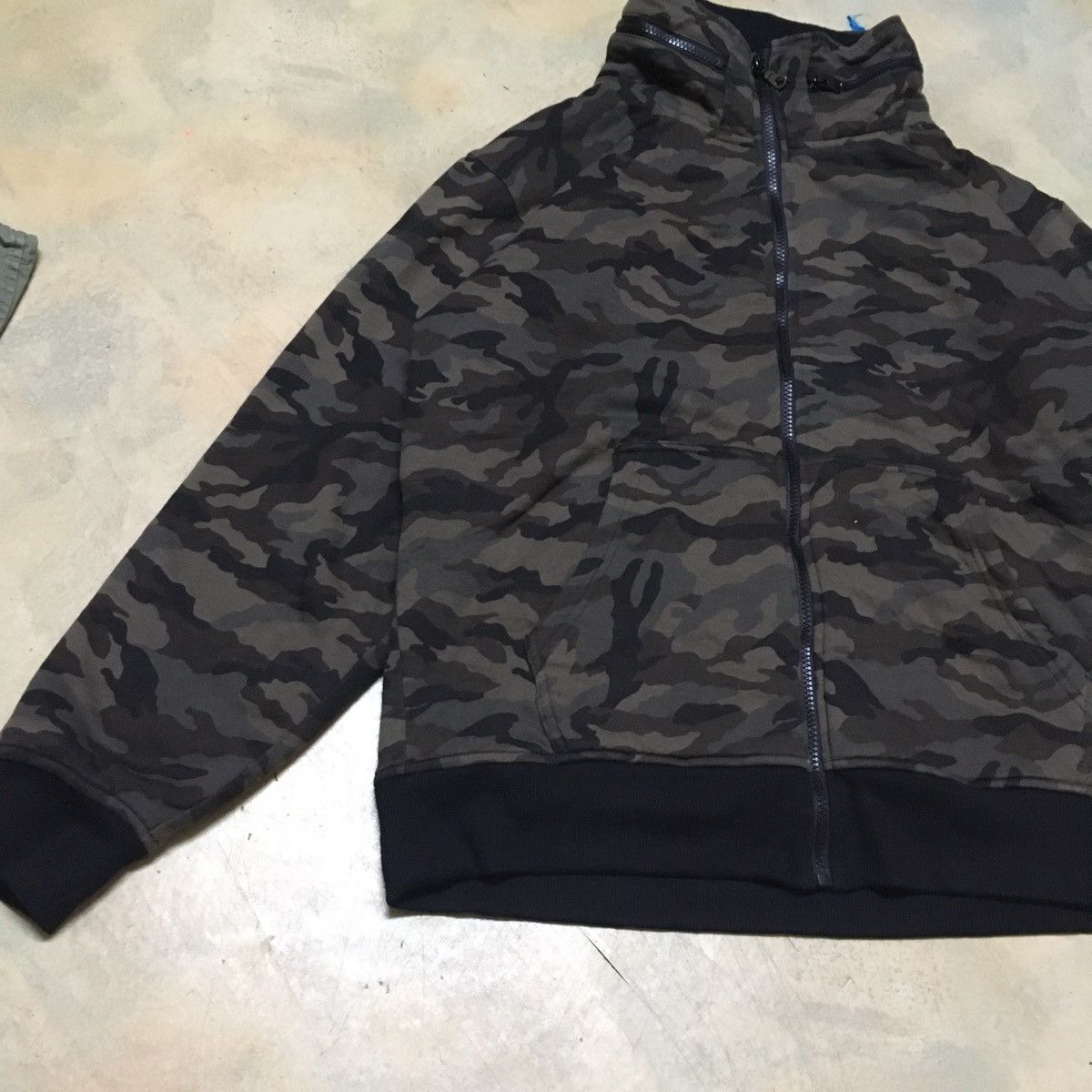 Japanese Brand Japanese Brand Camo Military Army Style Jacket Sweater Size US XL / EU 56 / 4 - 2 Thumbnail