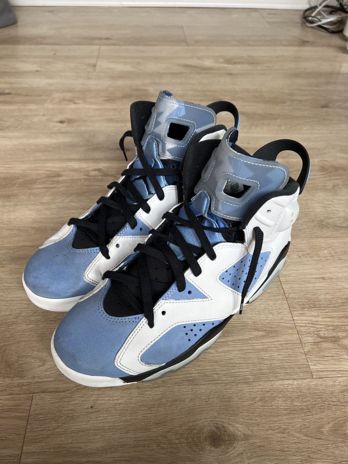 Jordan Brand Jordan Retro 6 UNC Size US 10 / EU 43 - 2 Thumbnail