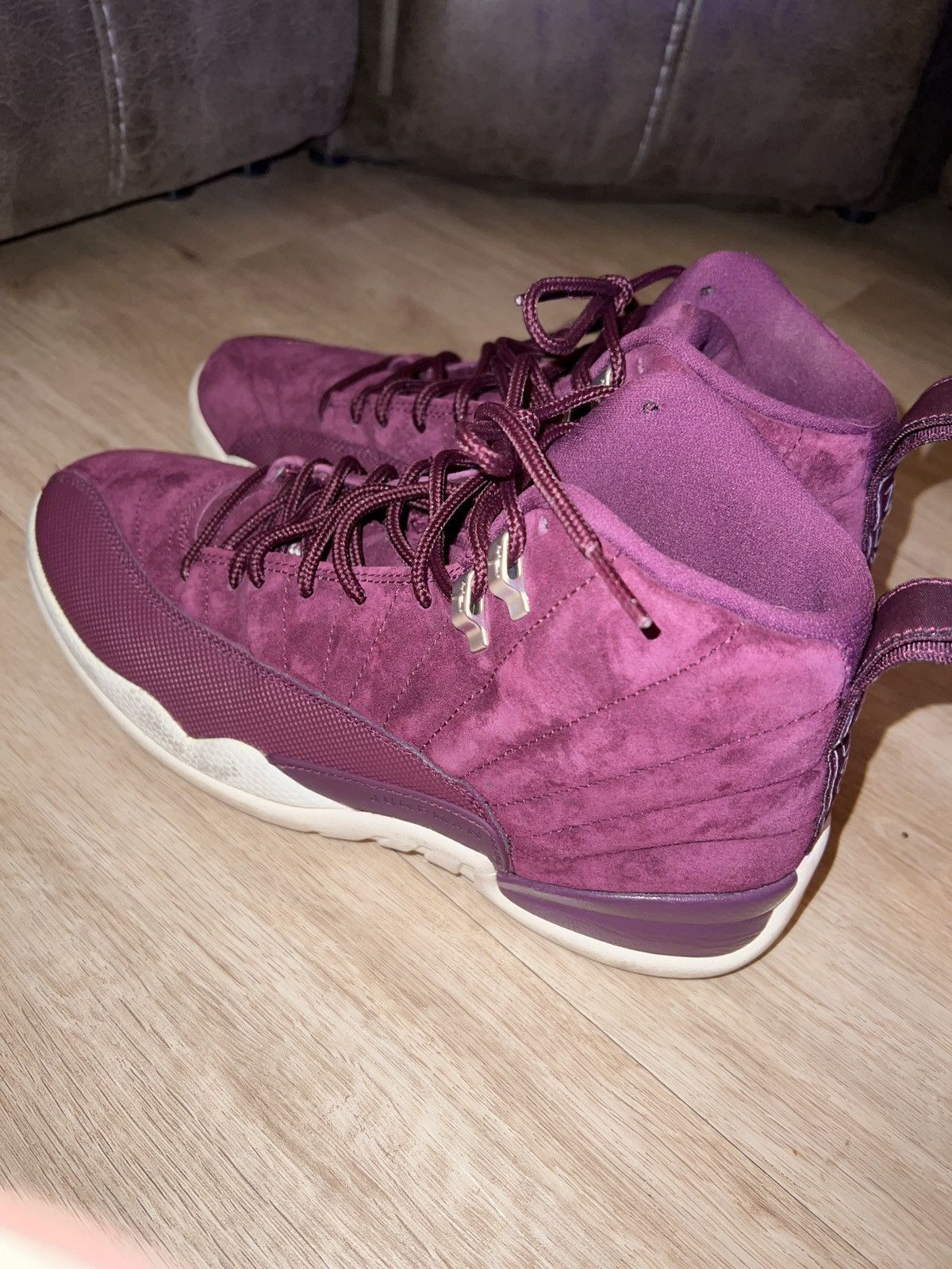 Jordan Brand Jordan Retro 12 Bordeaux Size US 8.5 / EU 41-42 - 1 Thumbnail