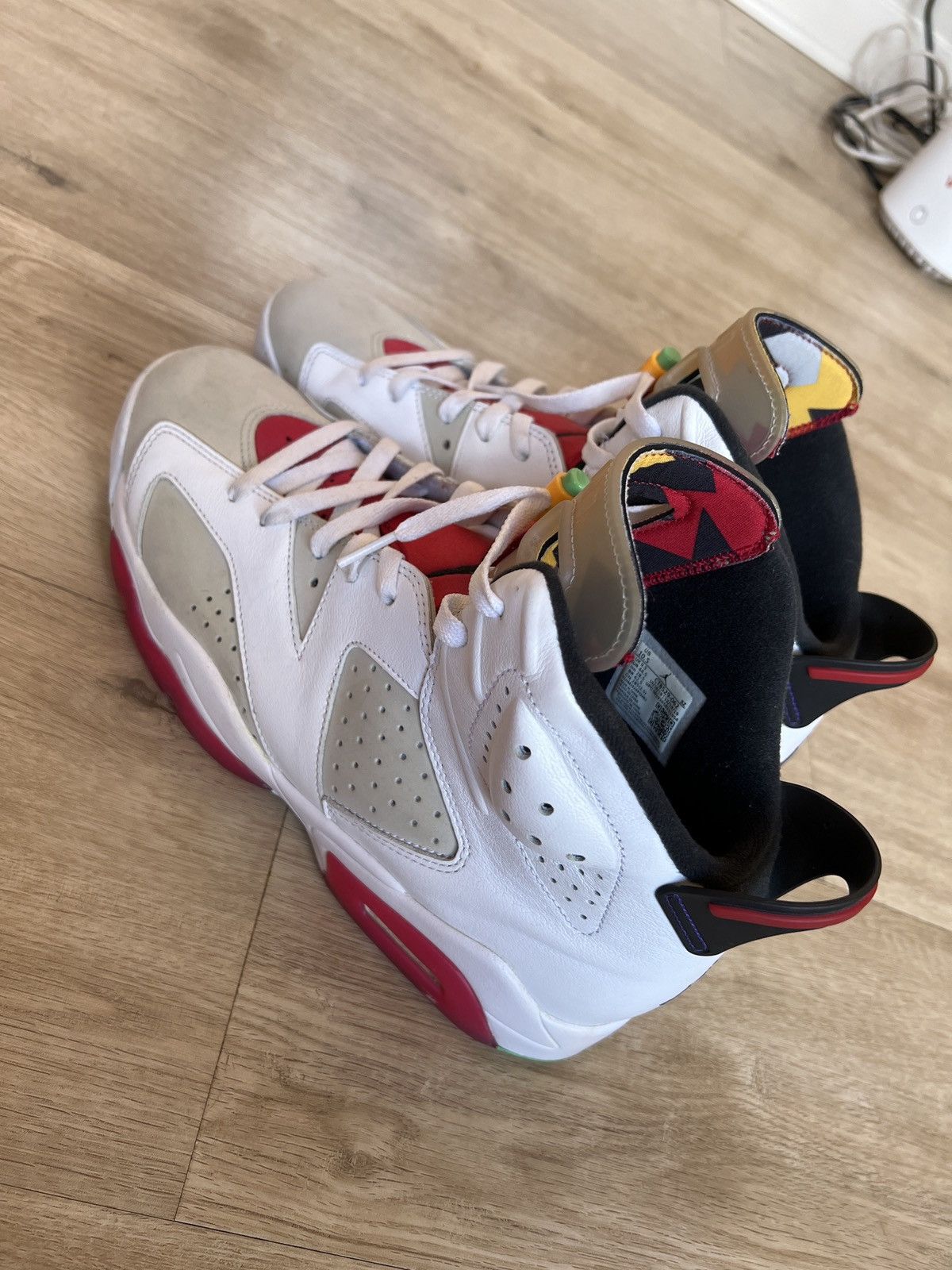 Jordan Brand Jordan Retro 6 Hare Size US 10.5 / EU 43-44 - 2 Thumbnail