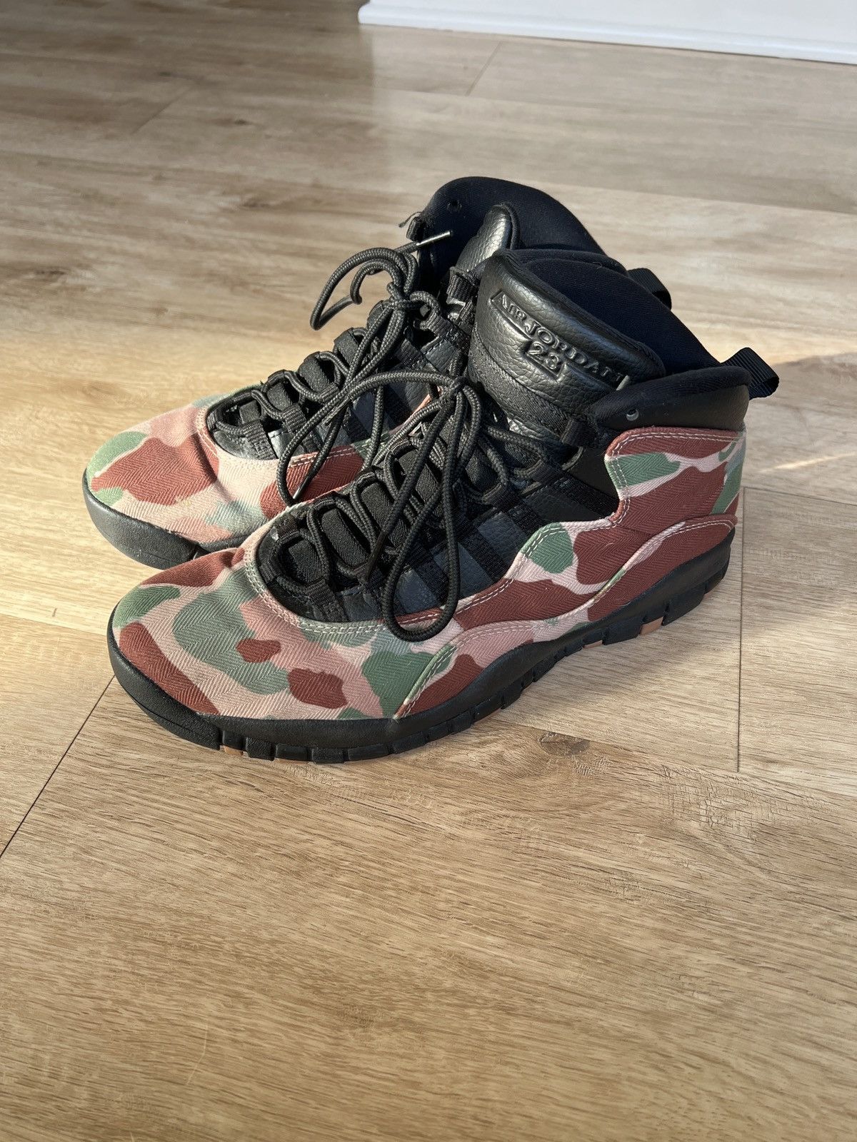 Jordan Brand Jordan Retro 10 Desert Camo Size US 9.5 / EU 42-43 - 2 Thumbnail