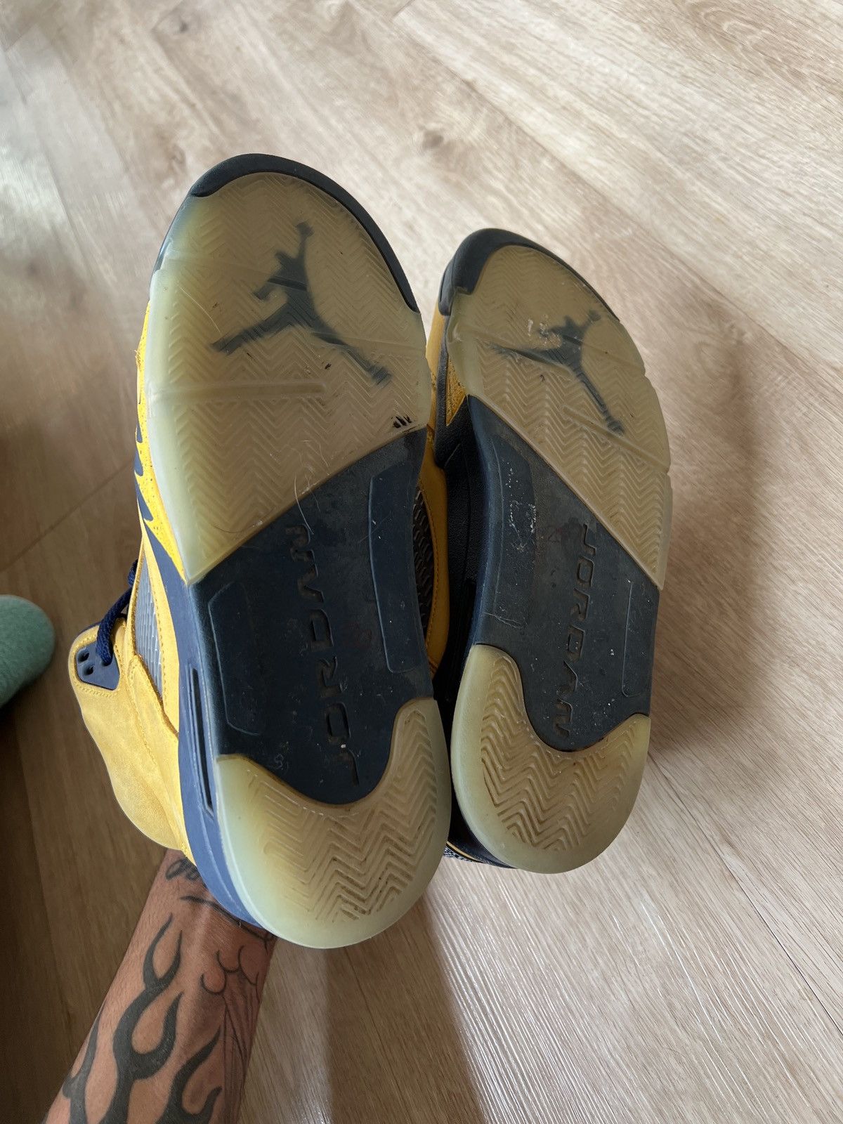 Jordan Brand Jordan Retro 5 Michigan Size US 10.5 / EU 43-44 - 9 Thumbnail