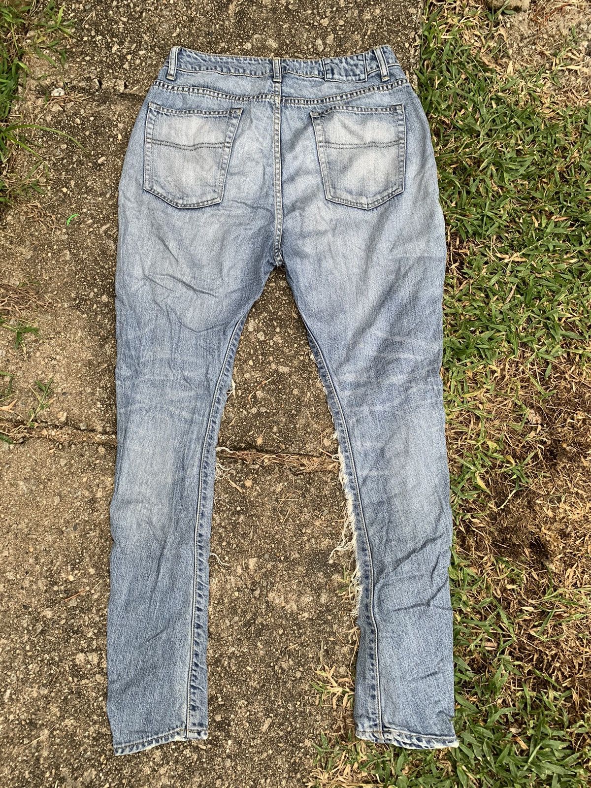 Japanese Brand × Jean 🔥STEALS🔥 distressed unsqueaky blue jeans Size 30" / US 8 / IT 44 - 2 Thumbnail