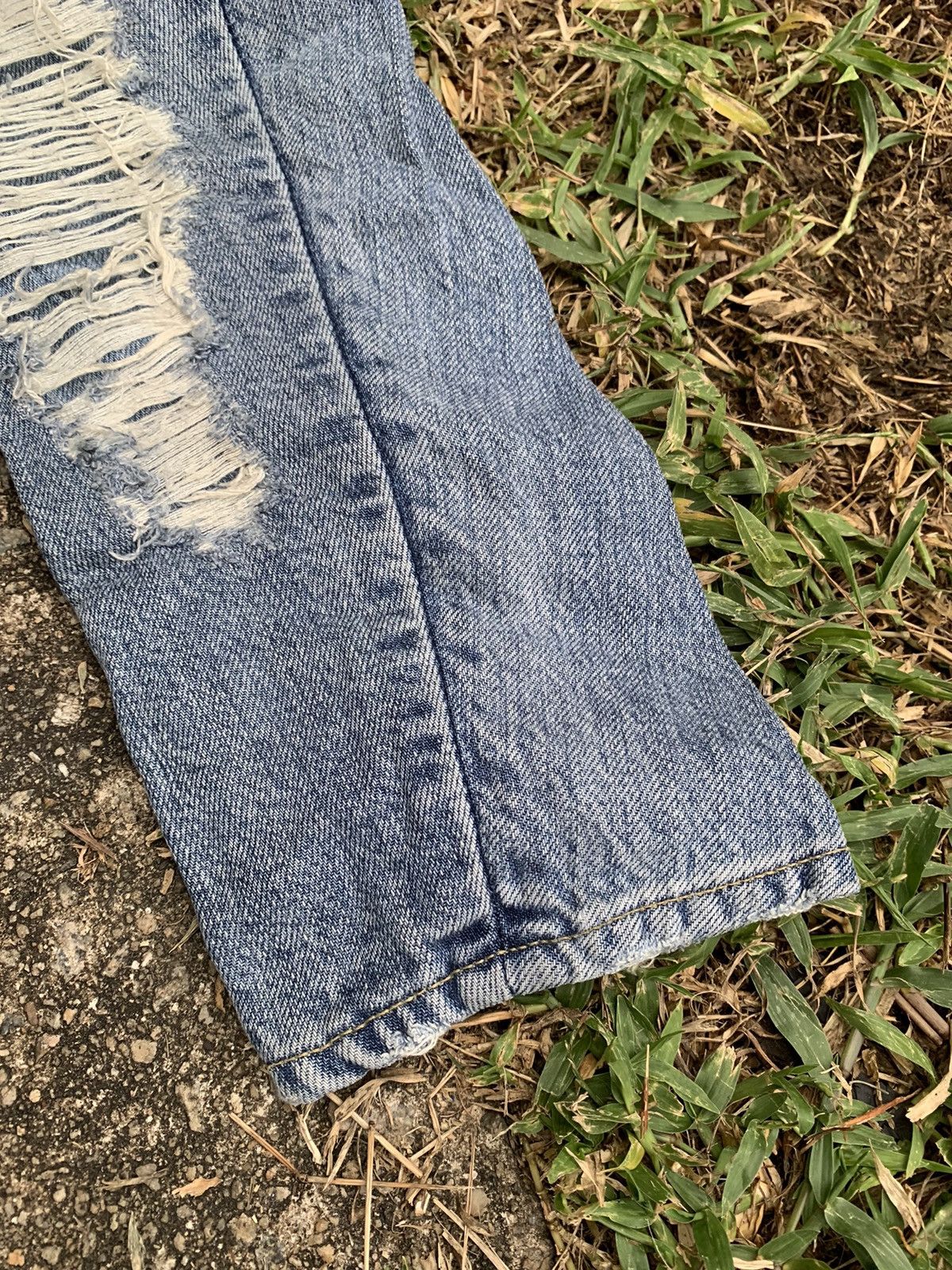 Japanese Brand × Jean 🔥STEALS🔥 distressed unsqueaky blue jeans Size 30" / US 8 / IT 44 - 6 Thumbnail
