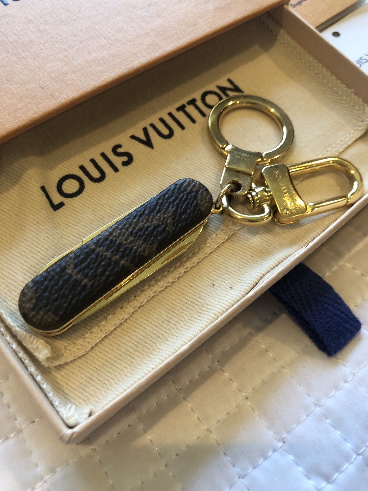 Louis Vuitton × Supreme Louis Vuitton x Supreme Pocket Knife Keychain Size ONE SIZE - 3 Thumbnail