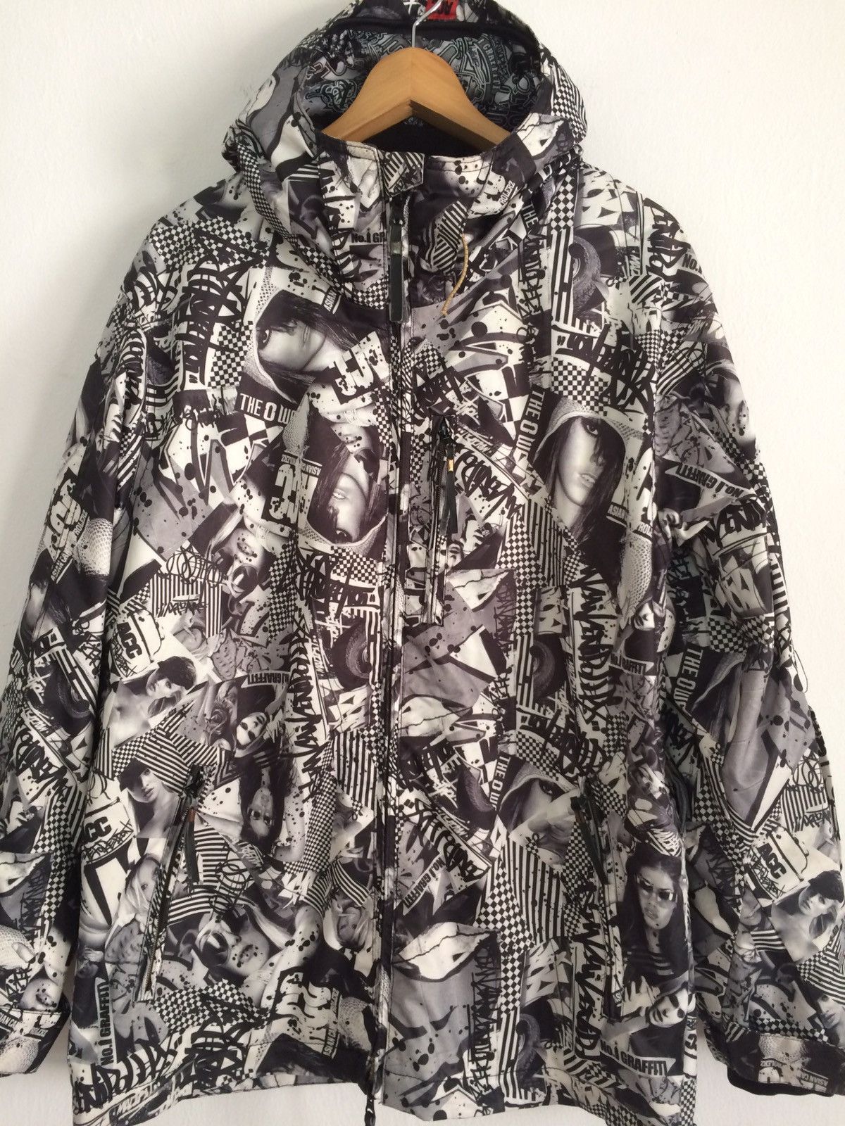 Japanese Brand × Vintage 🔥🔥Asian Can Controlerz Full Print Graffiti Hoodie Jacket Size US L / EU 52-54 / 3 - 4 Thumbnail
