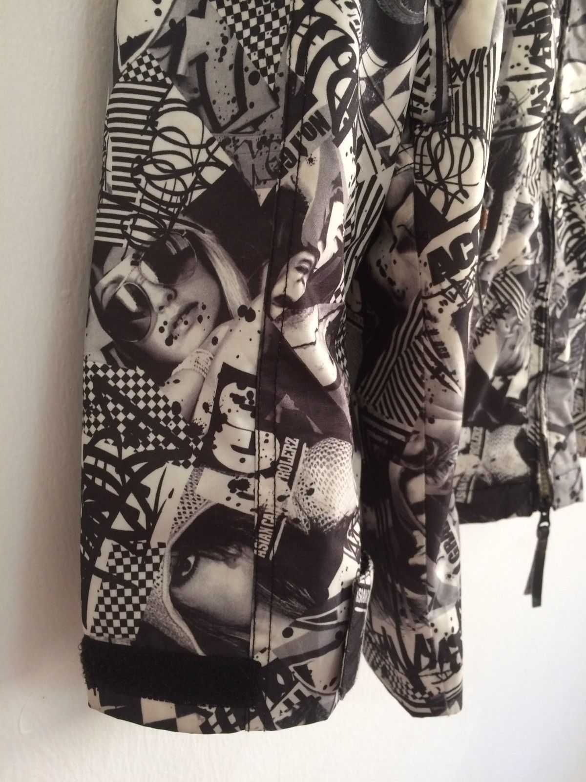 Japanese Brand × Vintage 🔥🔥Asian Can Controlerz Full Print Graffiti Hoodie Jacket Size US L / EU 52-54 / 3 - 9 Thumbnail