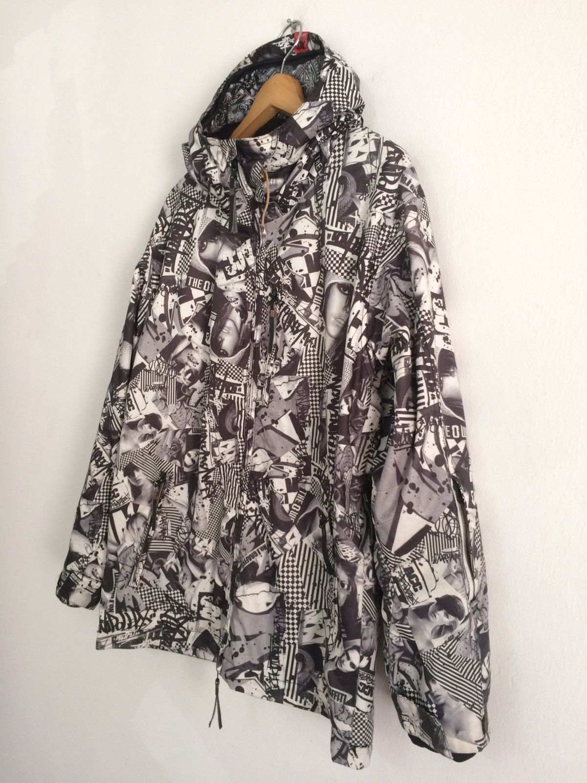 Japanese Brand × Vintage 🔥🔥Asian Can Controlerz Full Print Graffiti Hoodie Jacket Size US L / EU 52-54 / 3 - 3 Thumbnail