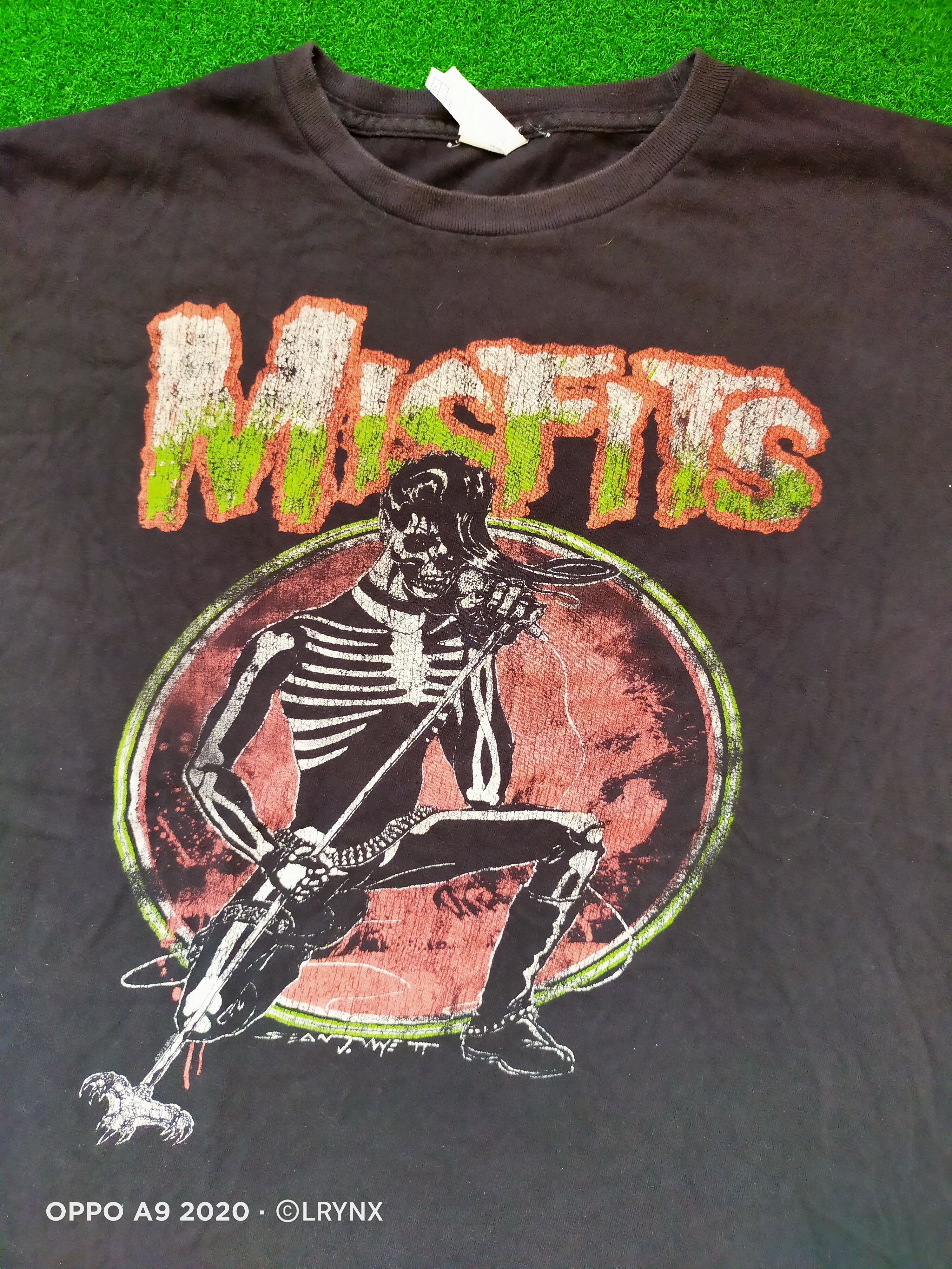 Band Tees MISFITS 2013 T-SHIRT Size US XXL / EU 58 / 5 - 2 Thumbnail