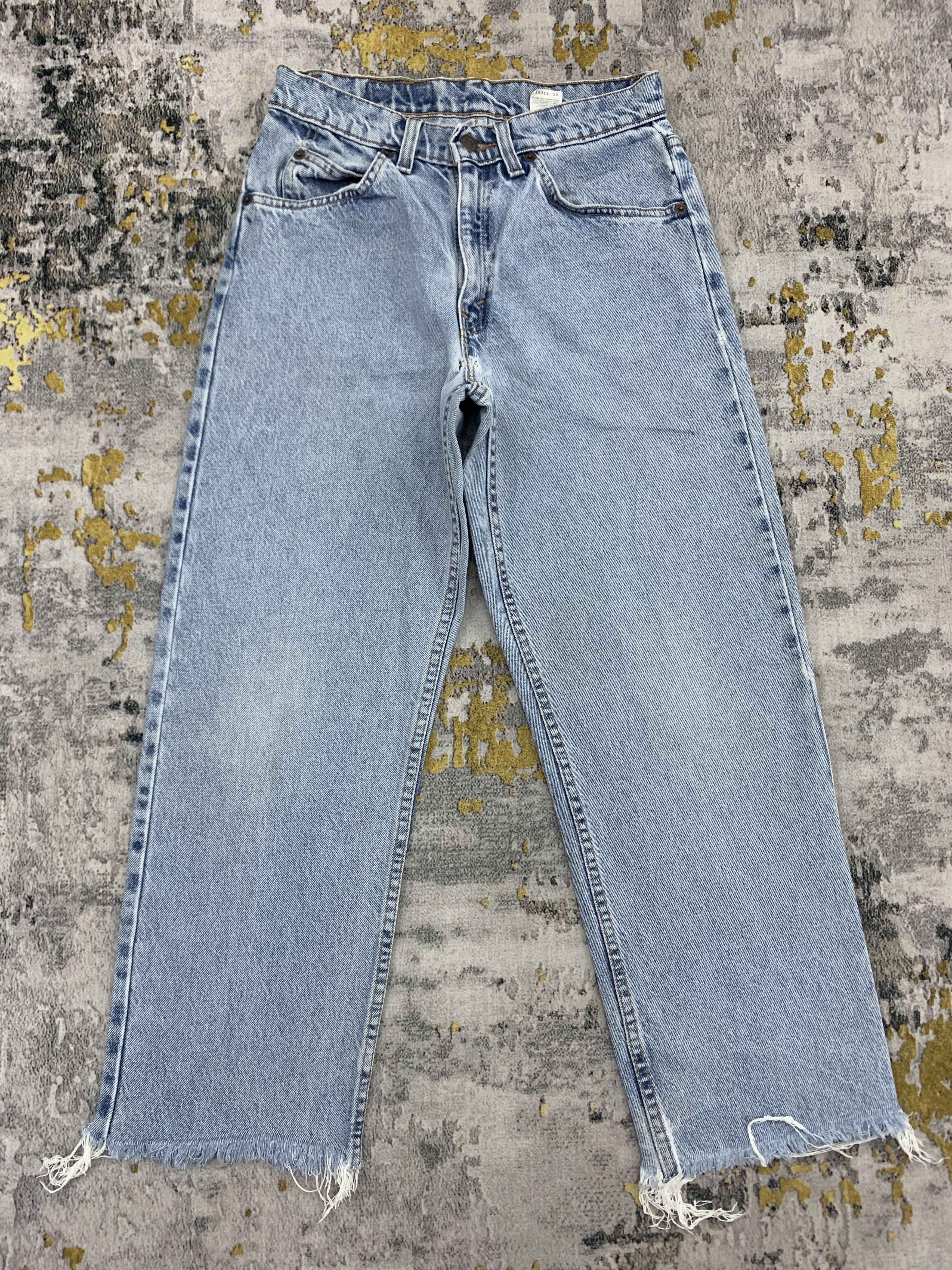 Levi's Vintage Levi's 562 Oren Tab Denim 26x25.5 Distressed Faded Size 26" / US 2 / IT 38 - 1 Thumbnail