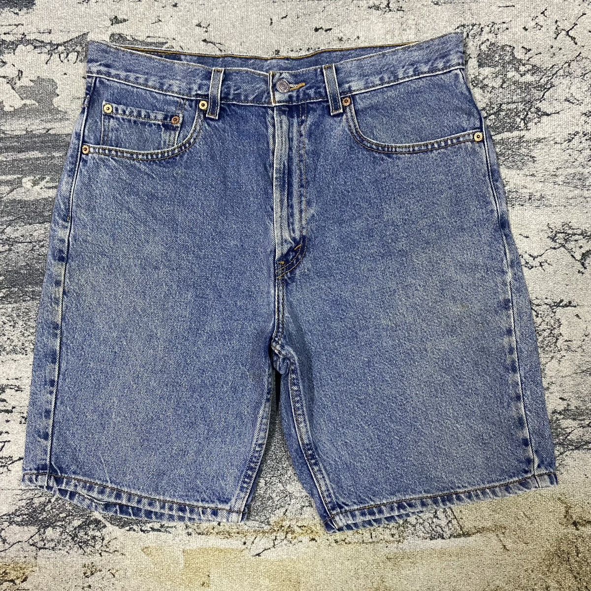 Levi's × Vintage Vintage Levis 505 Denim Short Size US 34 / EU 50 - 4 Thumbnail