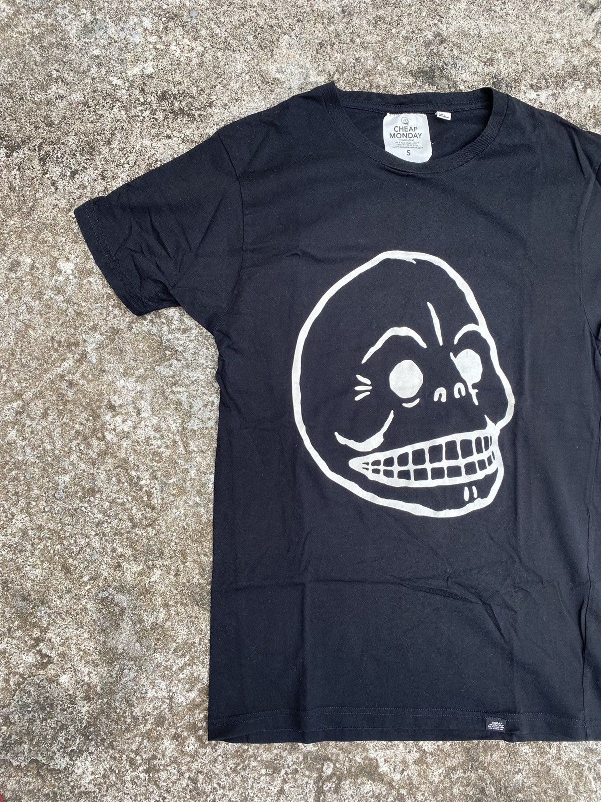 Cheap Monday Cheap Monday Big Logo T-shirt Size US S / EU 44-46 / 1 - 2 Thumbnail