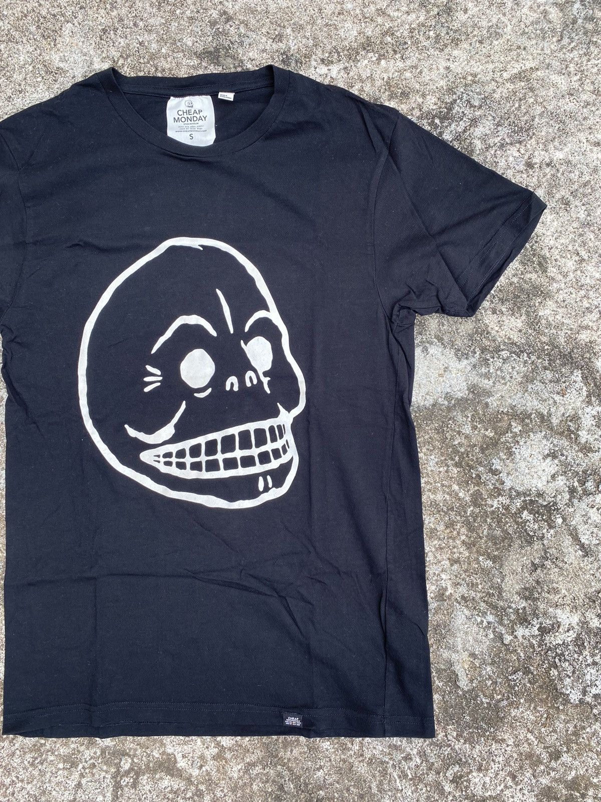 Cheap Monday Cheap Monday Big Logo T-shirt Size US S / EU 44-46 / 1 - 3 Thumbnail
