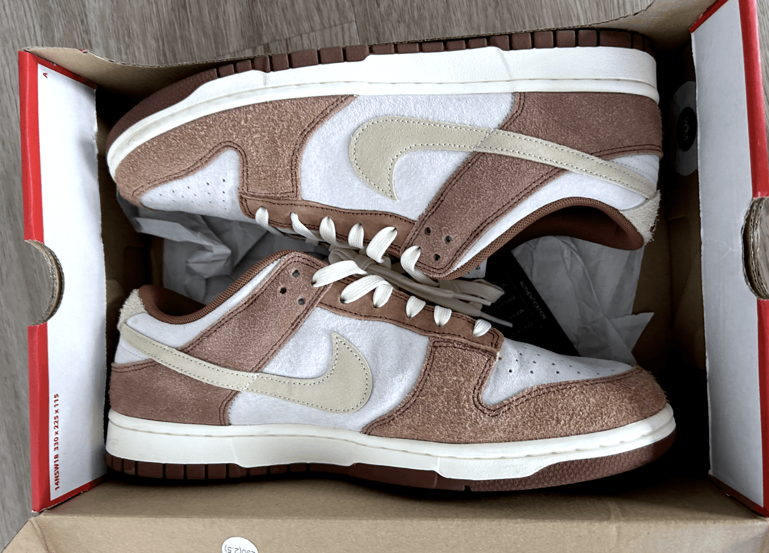 Nike Nike Dunk Low Pro Premium Medium Curry Size 11 Worn Once Size US 11 / EU 44 - 16 Thumbnail