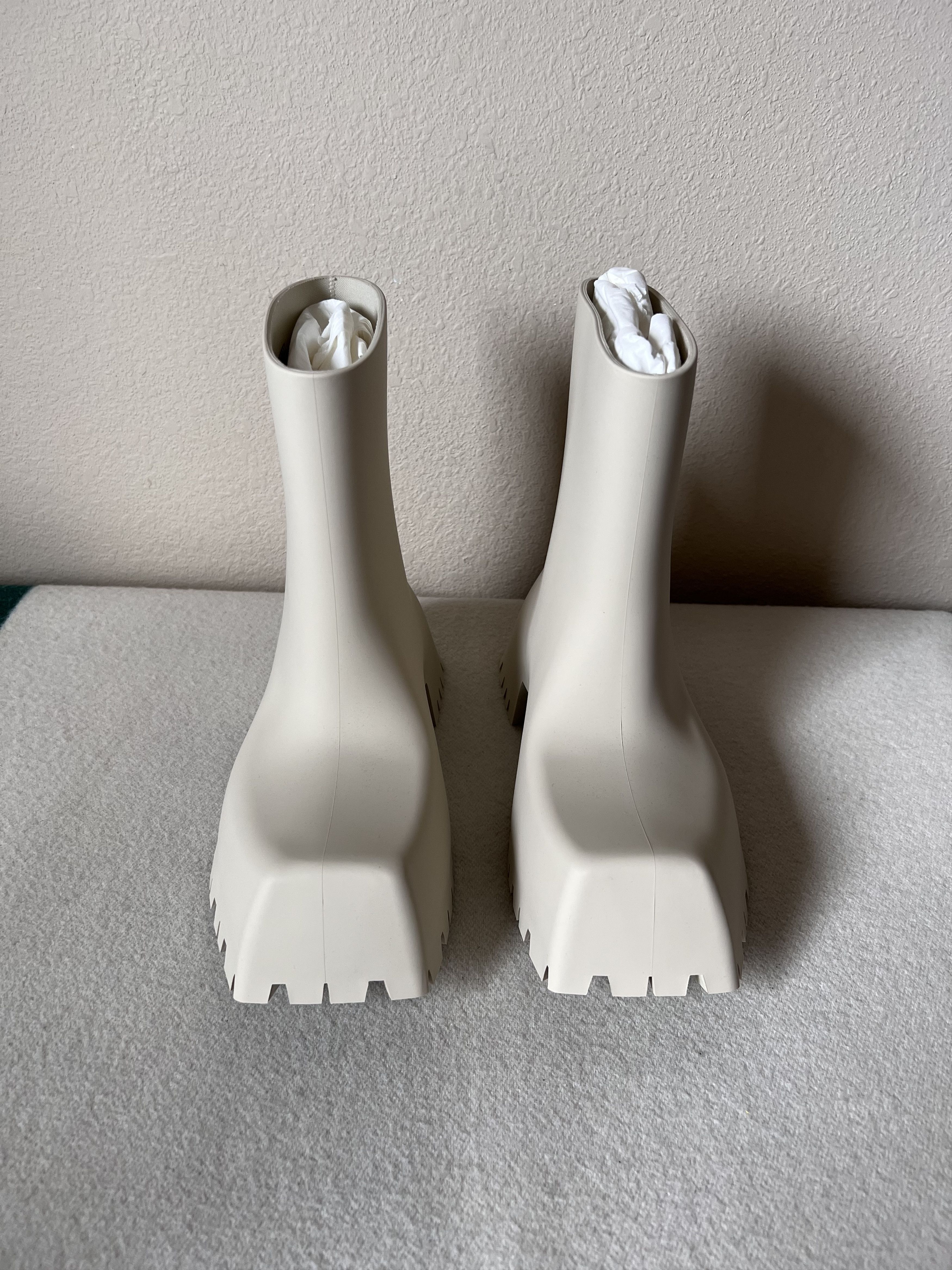 Balenciaga Balenciaga Rubber Trooper Boots in Beige Size US 6 / IT 36 - 4 Thumbnail
