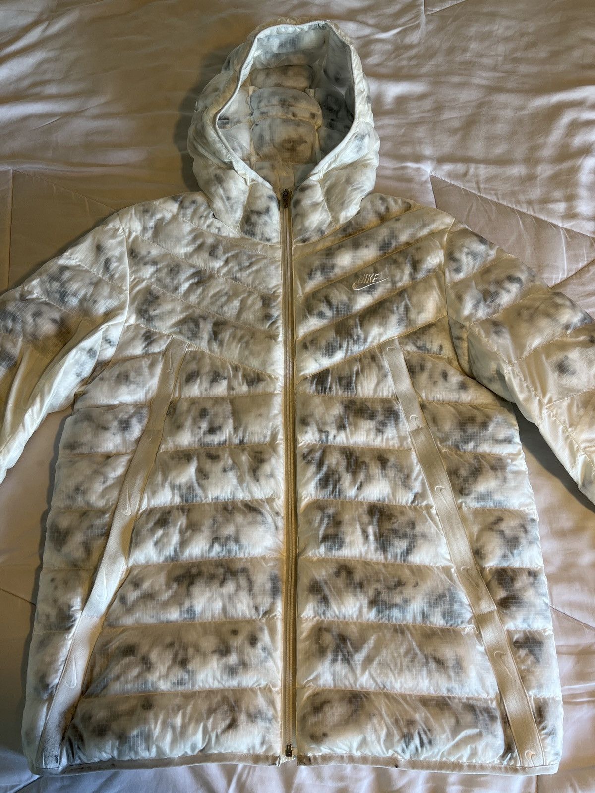 mens nike puffer jacket with hood