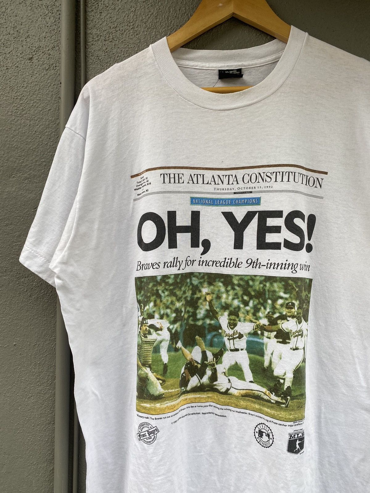 MLB × Vintage Vintage MLB Atlanta Braves Newspaper 1992 Tshirt Sz XL Size US XL / EU 56 / 4 - 1 Thumbnail