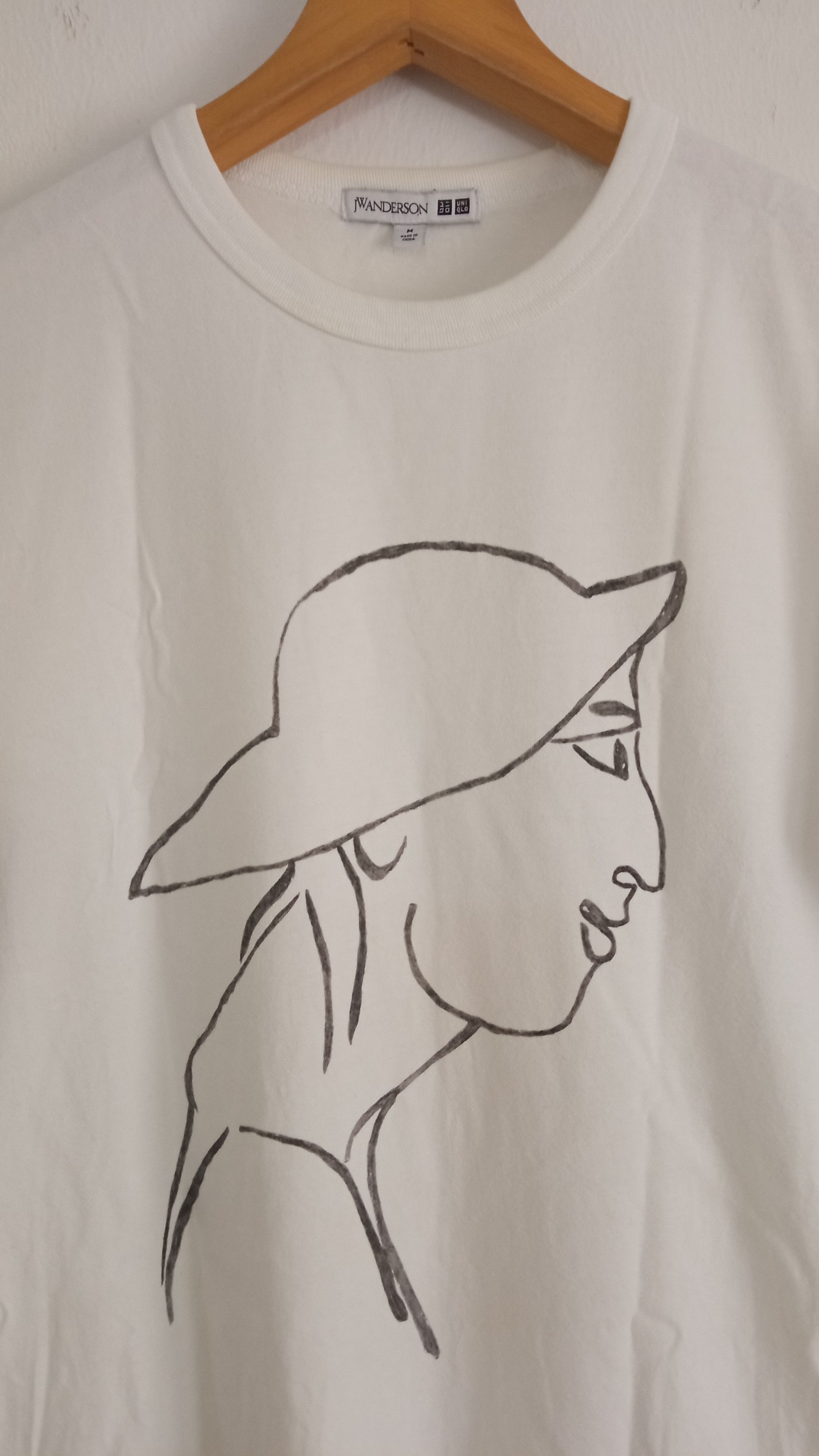 JW Anderson × Japanese Brand × Uniqlo 🔥🔥UT x J.W Anderson T-Shirt Size US M / EU 48-50 / 2 - 14 Thumbnail
