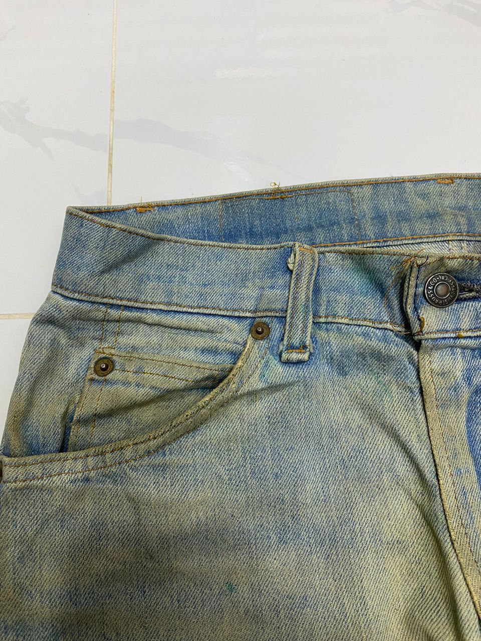 Levi's 🔥LEVIS 505 ORANGE TAB BUTTON #8 70s DISTRESSED DENIM PANTS Size US 31 - 12 Thumbnail