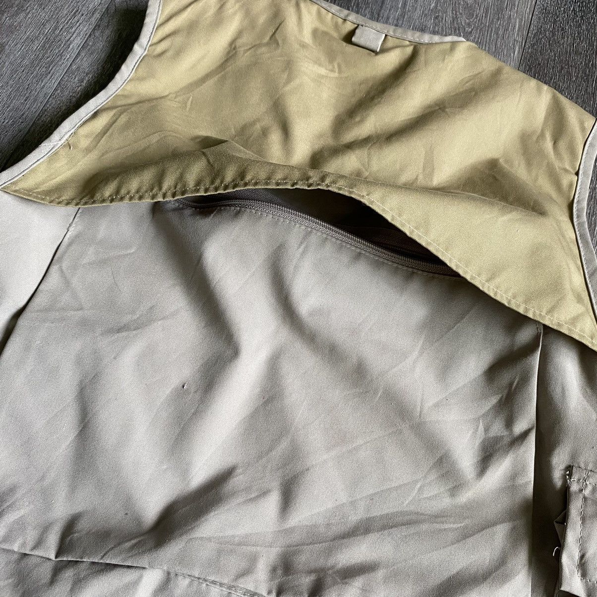 Vintage Vintage 00s Military Beige Utility Safari Multi Pocket Vest Size US L / EU 52-54 / 3 - 5 Thumbnail