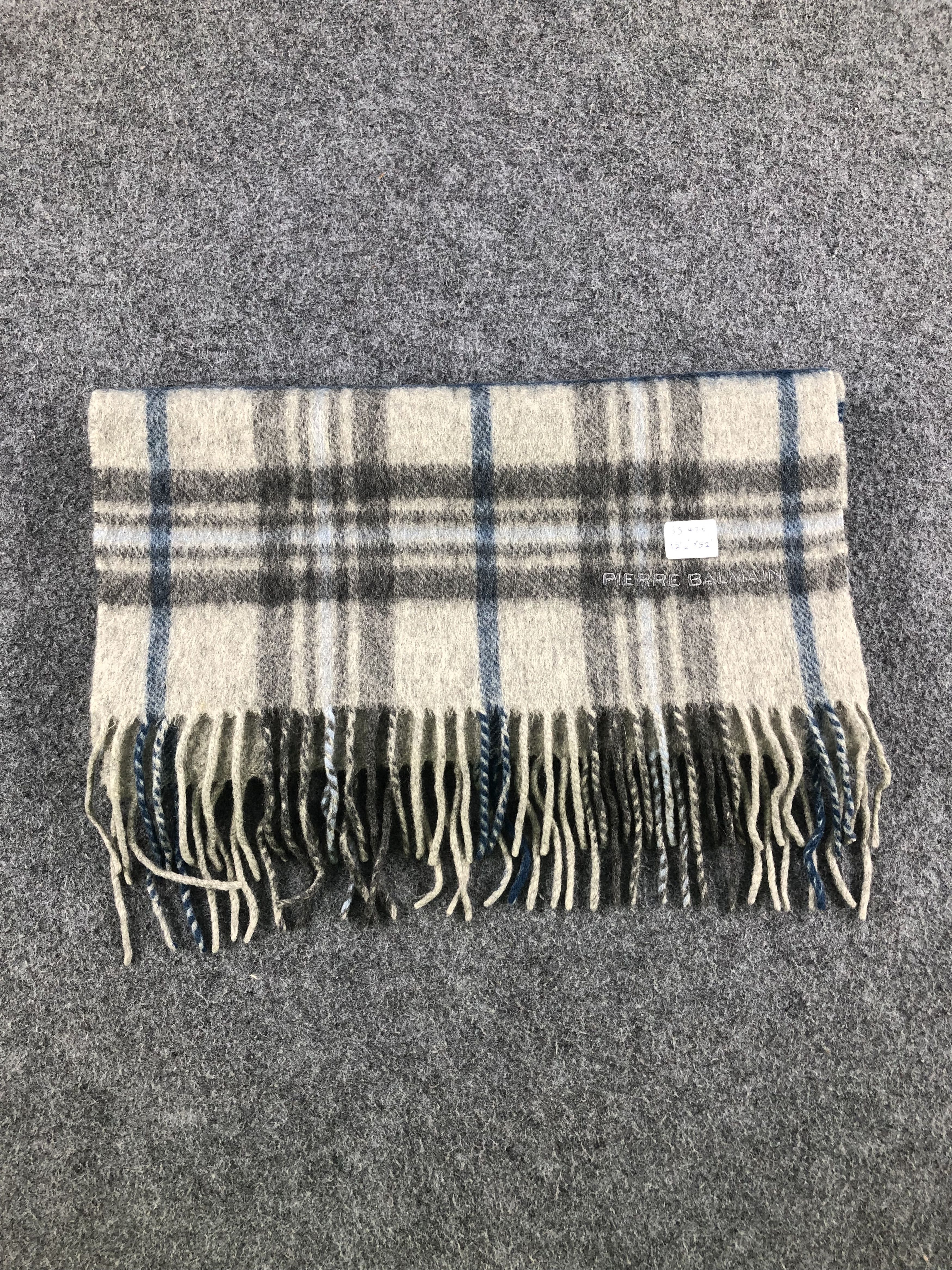 Pierre Balmain Pierre Balmain Scarf / Muffler / Neckwear Size ONE SIZE - 6 Thumbnail